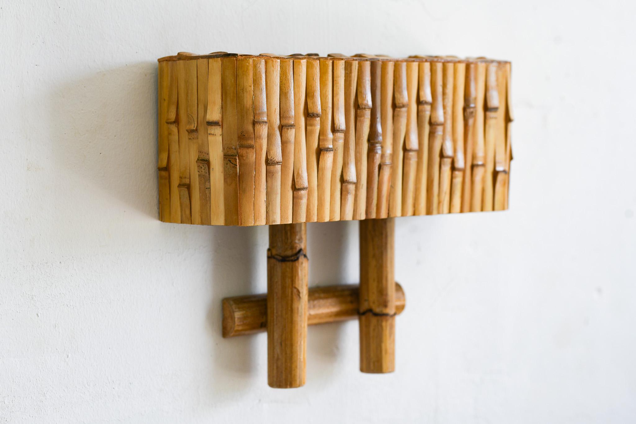 Bambou Lampe murale en bambou et rotin, mi-siècle moderne en vente