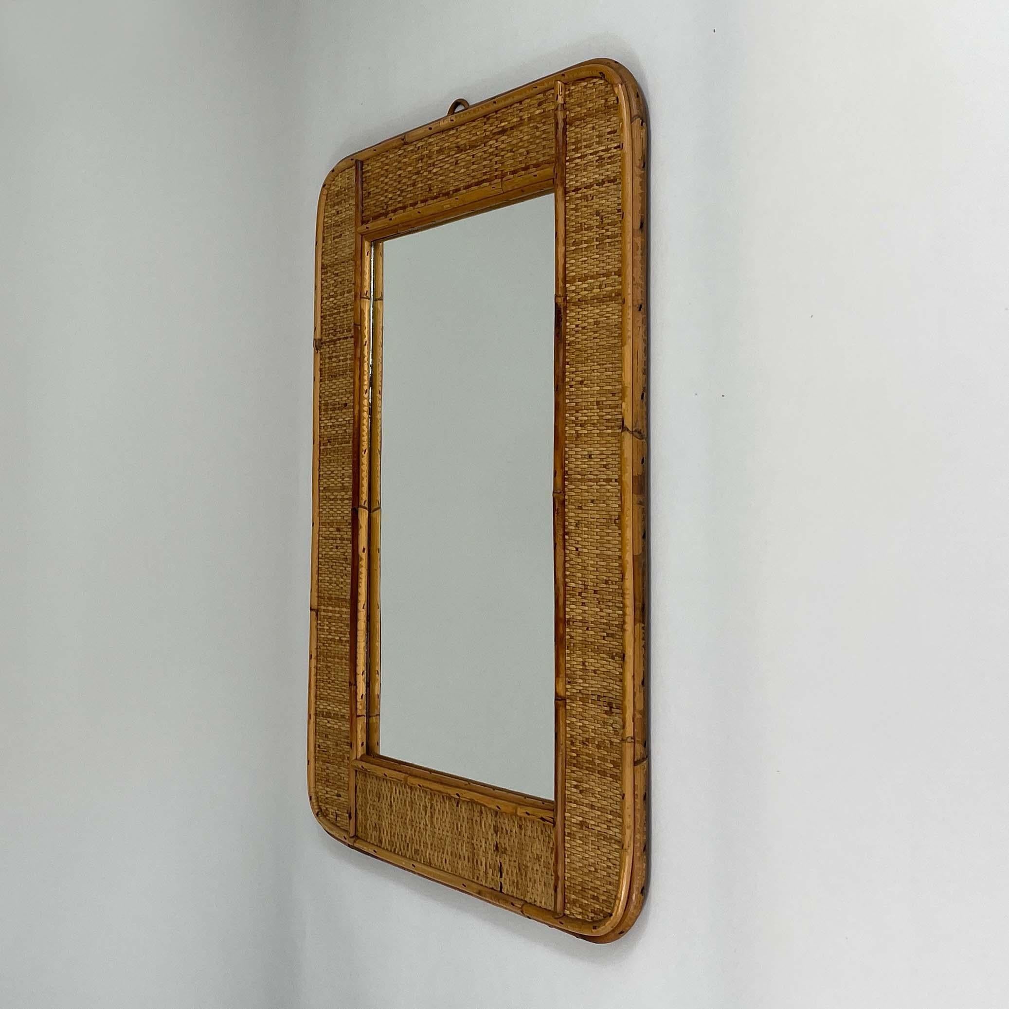 Mid-Century moderno Specchio da parete in bambù e rattan, Dal Vera Italia 1950s in vendita