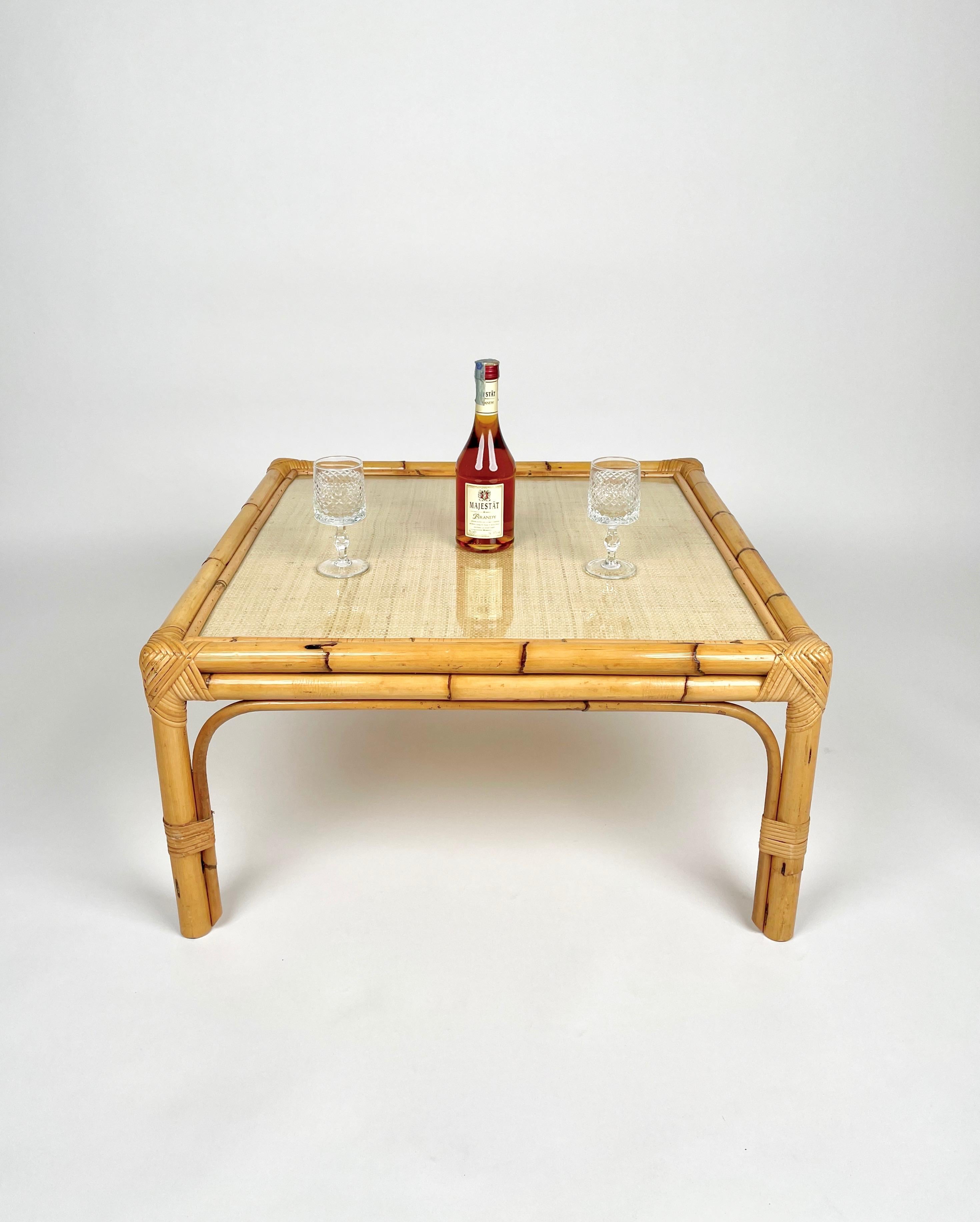 Quadratischer Couchtisch aus Bambus, Rattan und Korbweide, Italien, 1960er Jahre im Angebot 2
