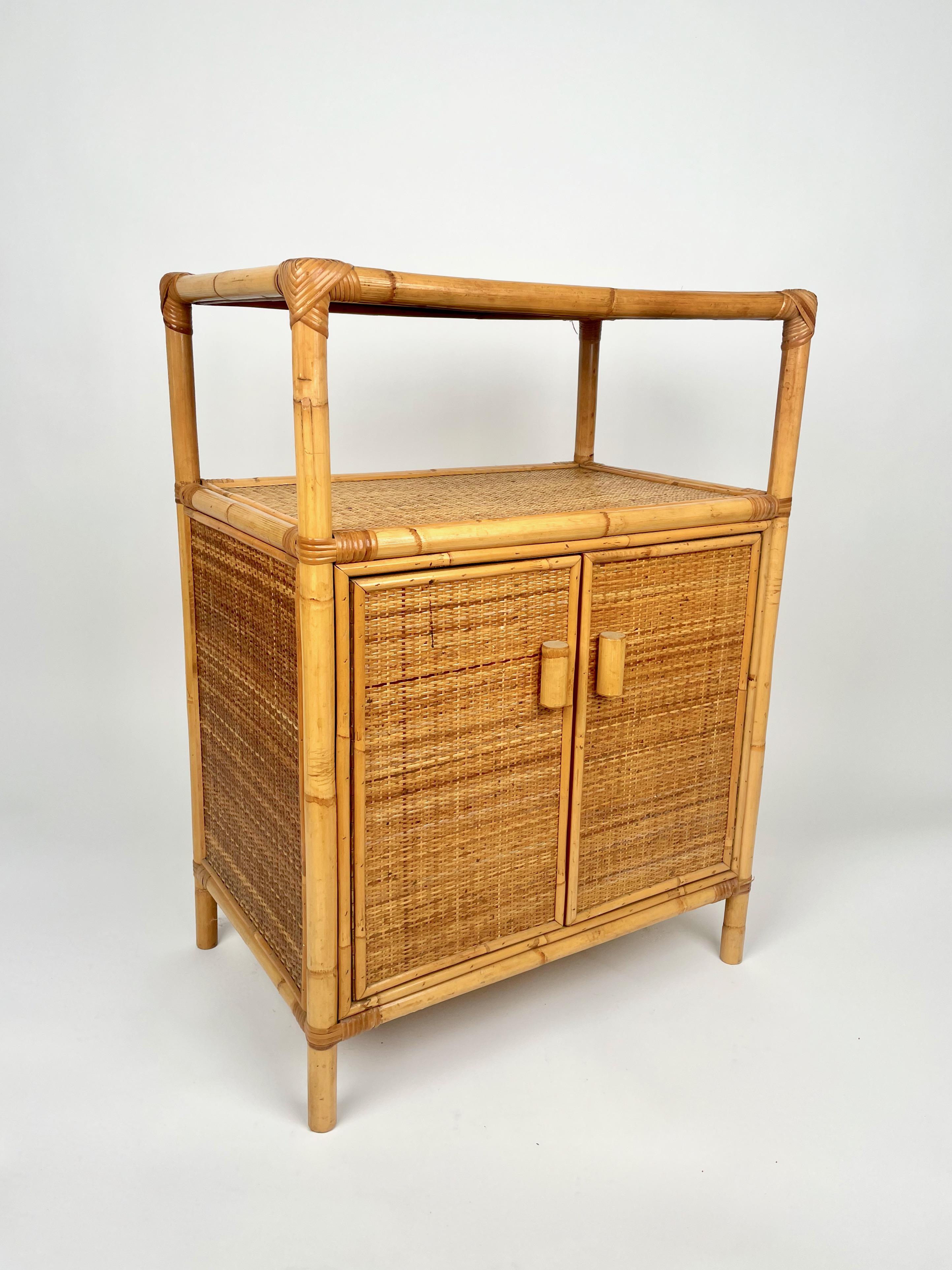 italien Consoles d'armoire en bambou, rotin et bois, Italie, 1970