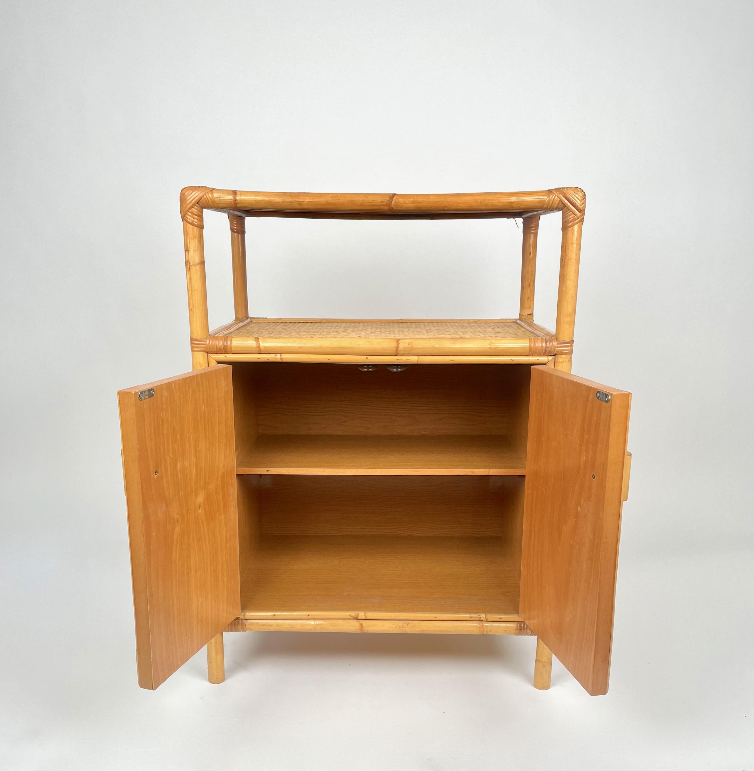 Fin du 20e siècle Consoles d'armoire en bambou, rotin et bois, Italie, 1970