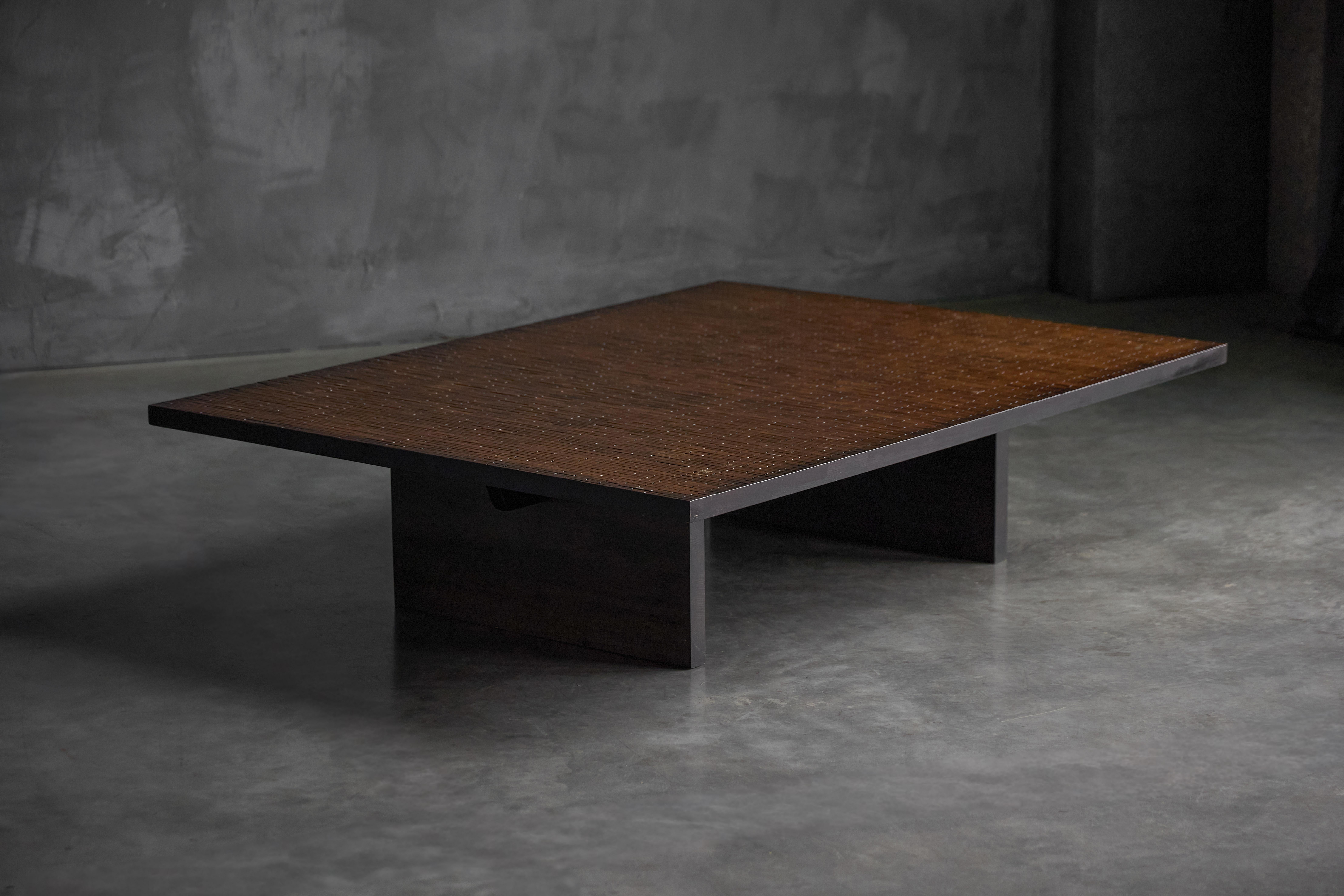 Table basse à plateau en bambou par Axel Vervoordt, Belgique, années 1980 Bon état - En vente à Antwerp, BE