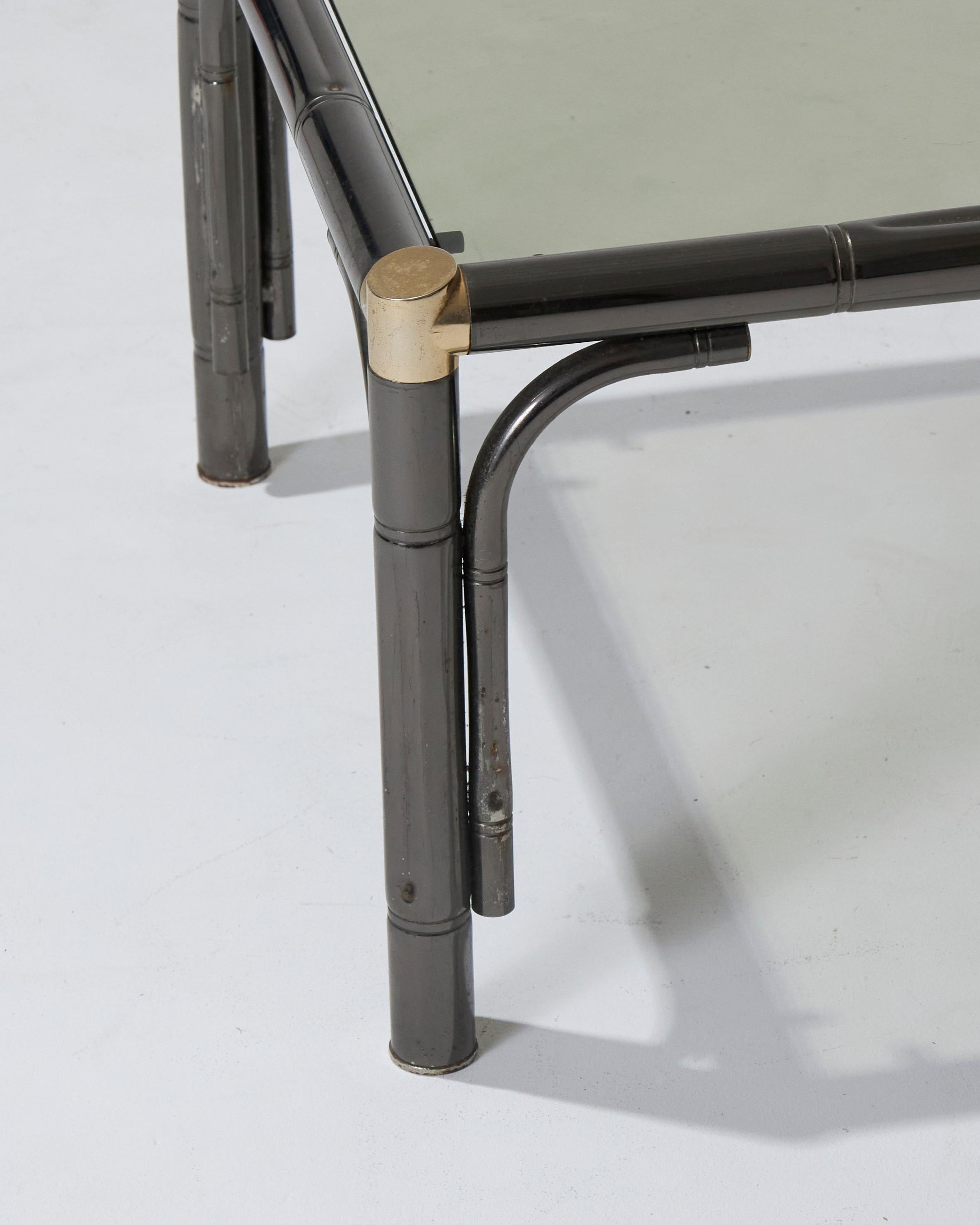 Mesa de centro estilo bambú en metal y cristal, años 80 en venta 6