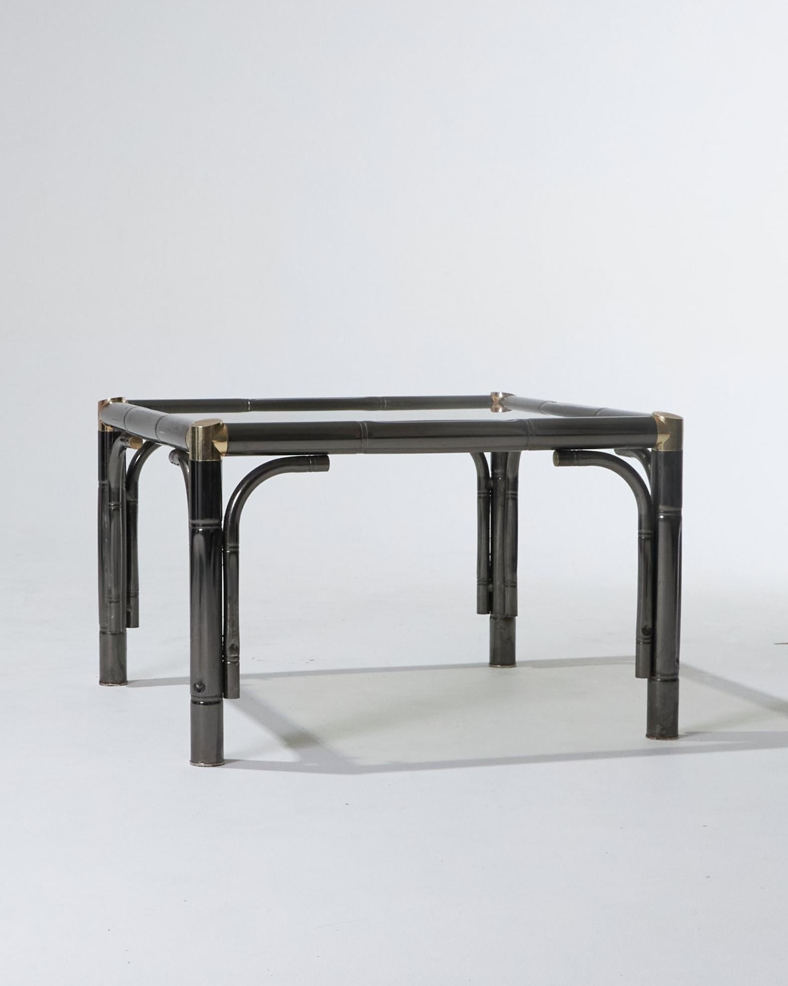 Mesa de centro estilo bambú en metal y cristal, años 80 en venta 2