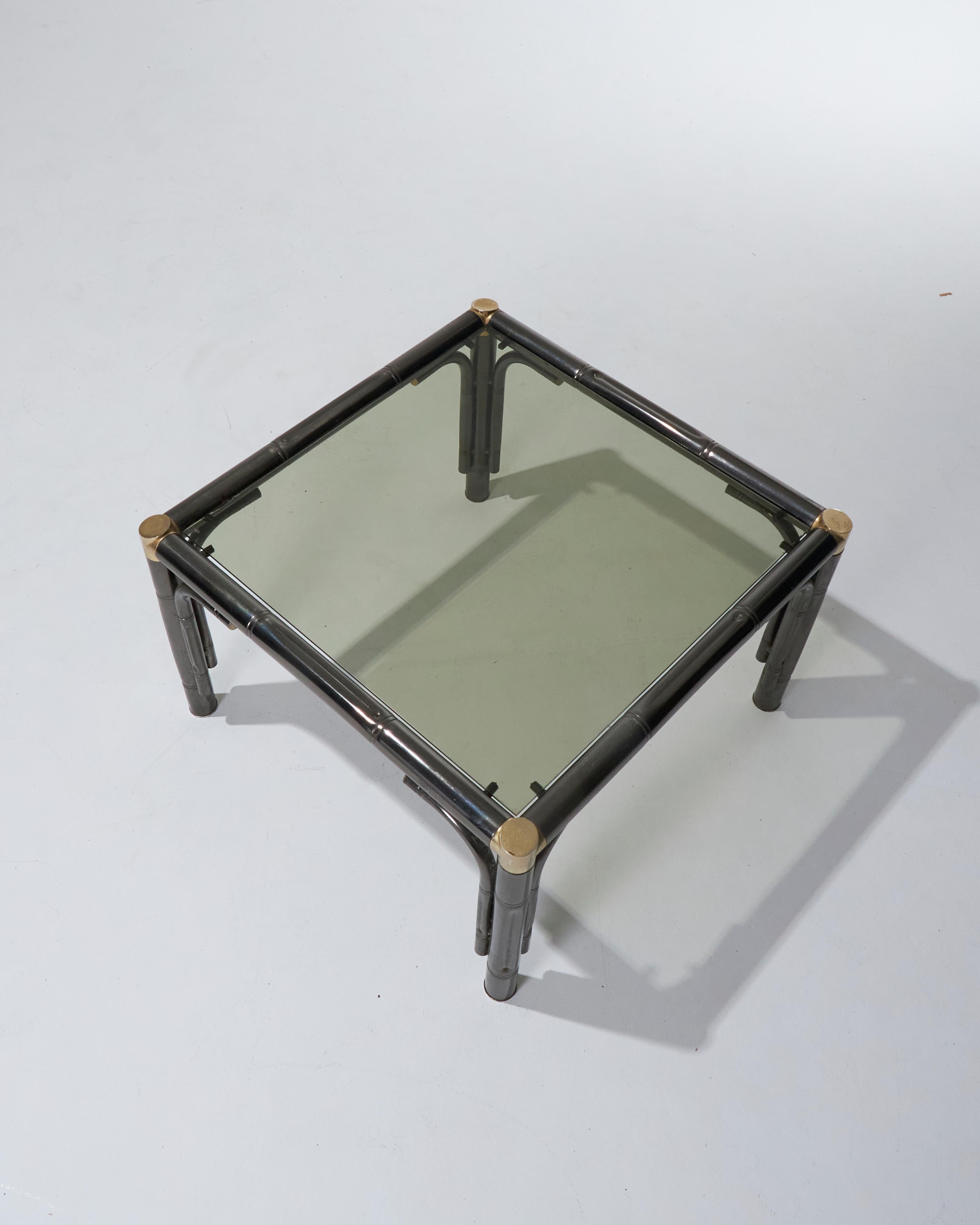 Mesa de centro estilo bambú en metal y cristal, años 80 en venta 3