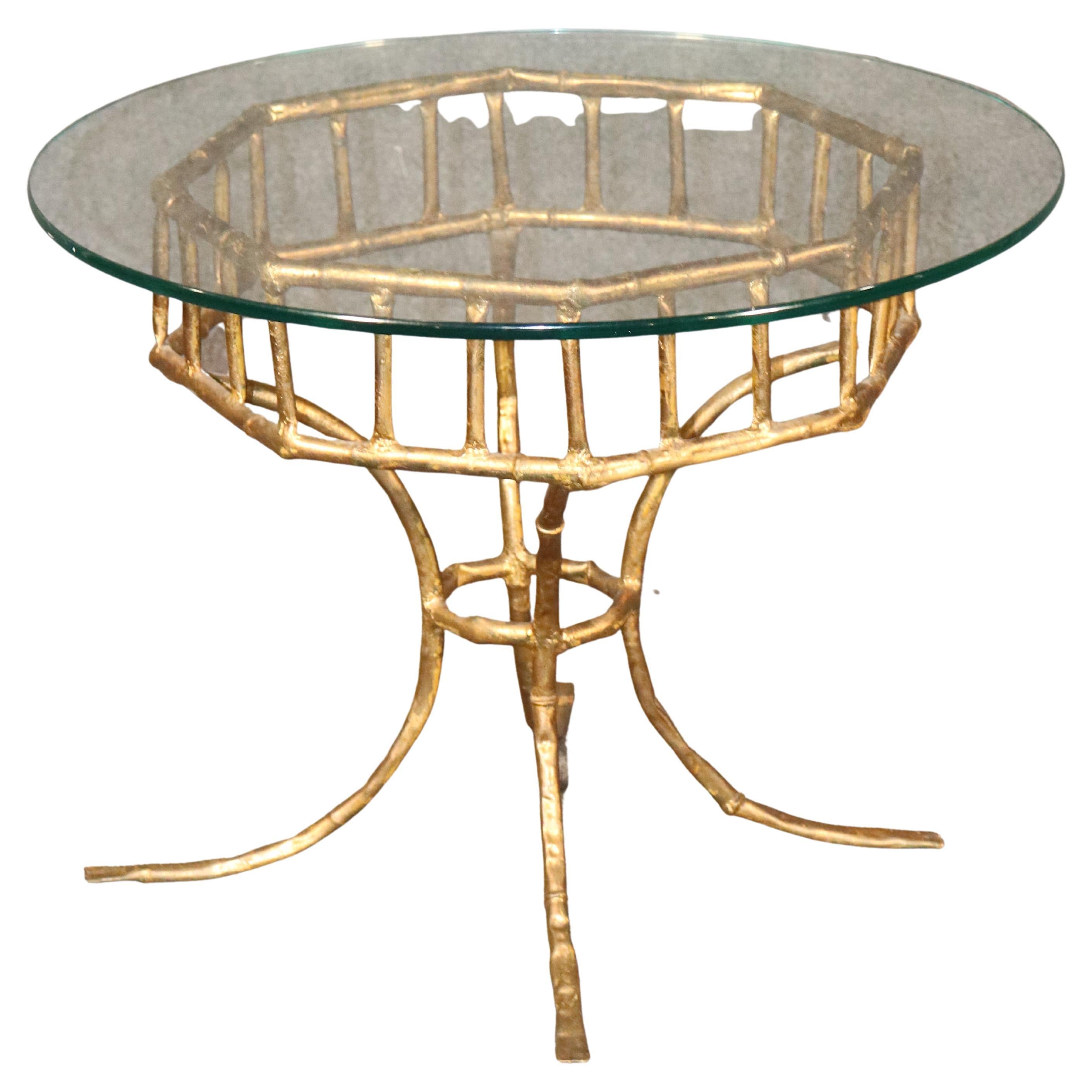 Table en verre de style bambou