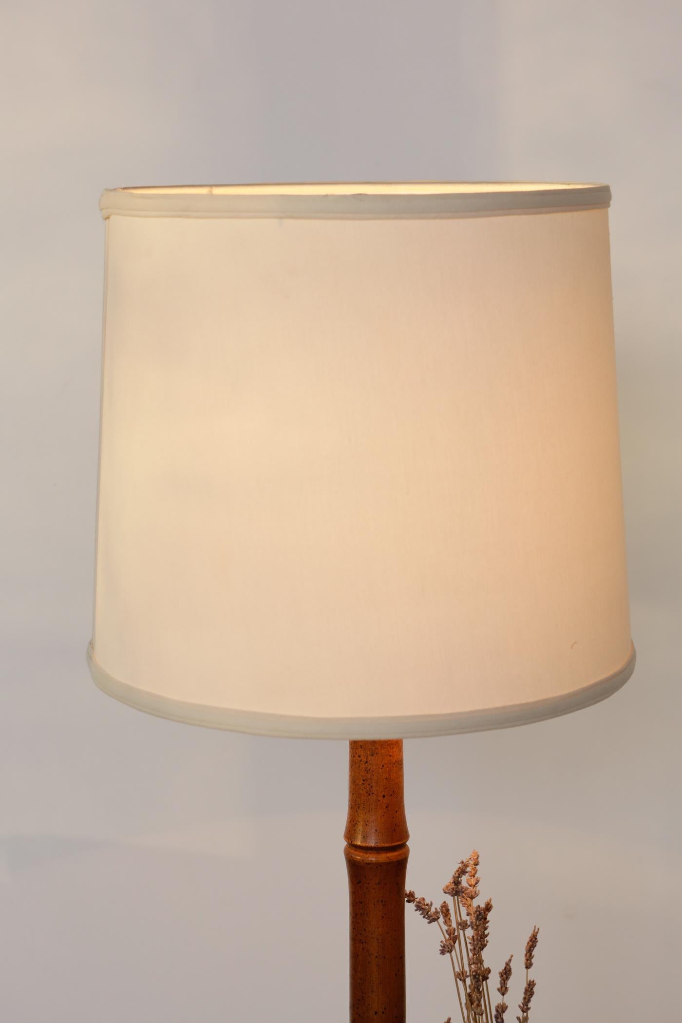 Bamboo-Style Standing Table Lamp In Good Condition For Sale In Armonk, NY