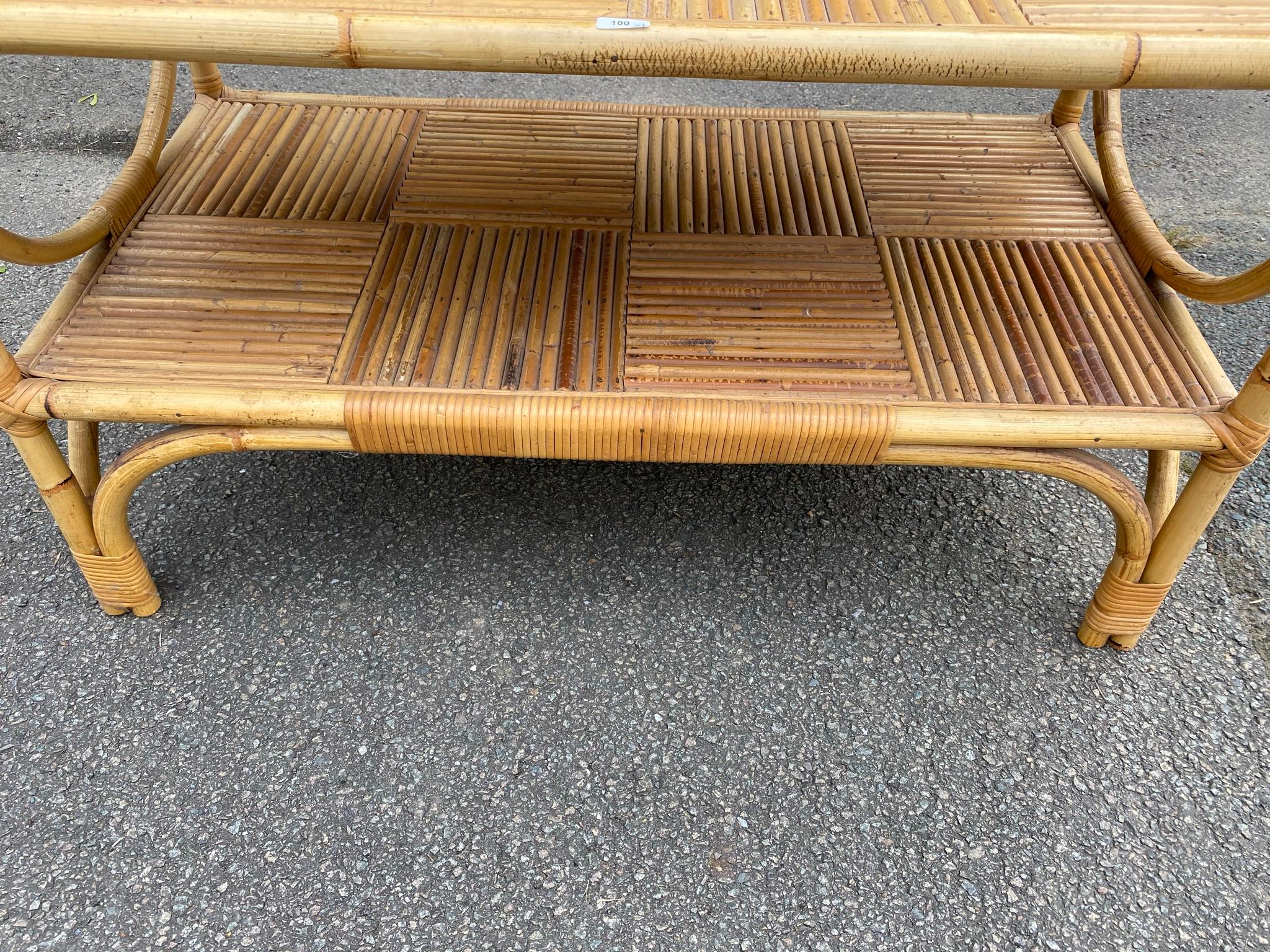 Table en bambou, datant d'environ 1960-1970 Bon état - En vente à Saint-Ouen, FR
