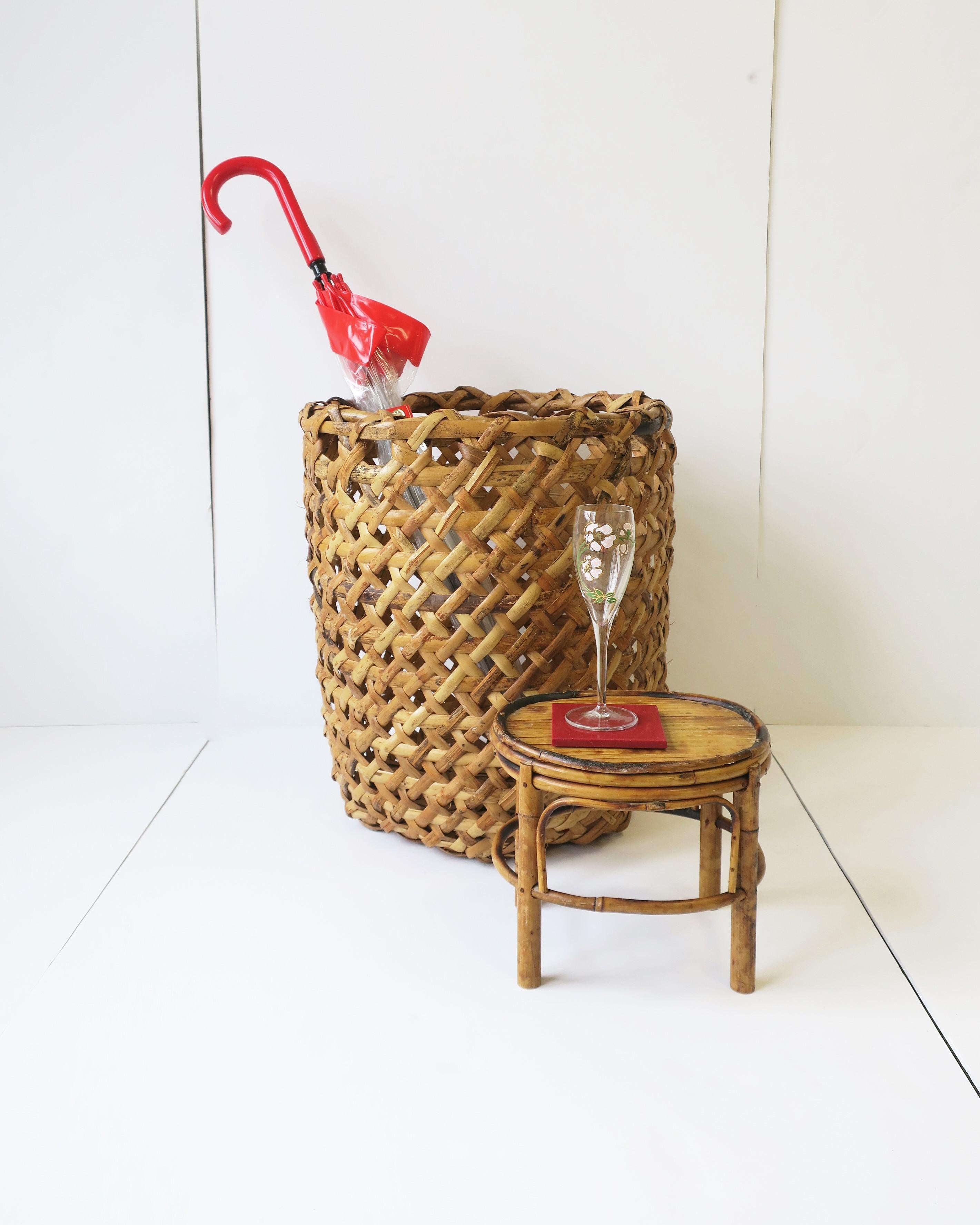 Chinese Wicker Bamboo Table or Plant Stand, Small For Sale