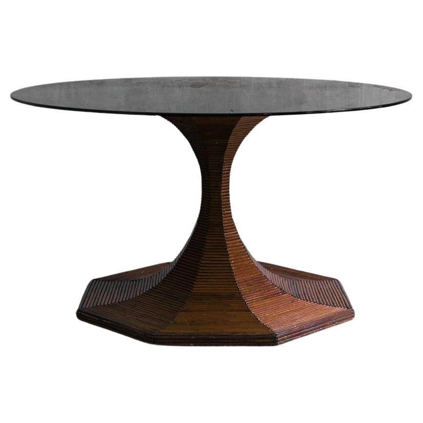 Mesa de bambú con tablero circular de cristal ahumado, Serie Pagoda Vivai del Sud Años 70