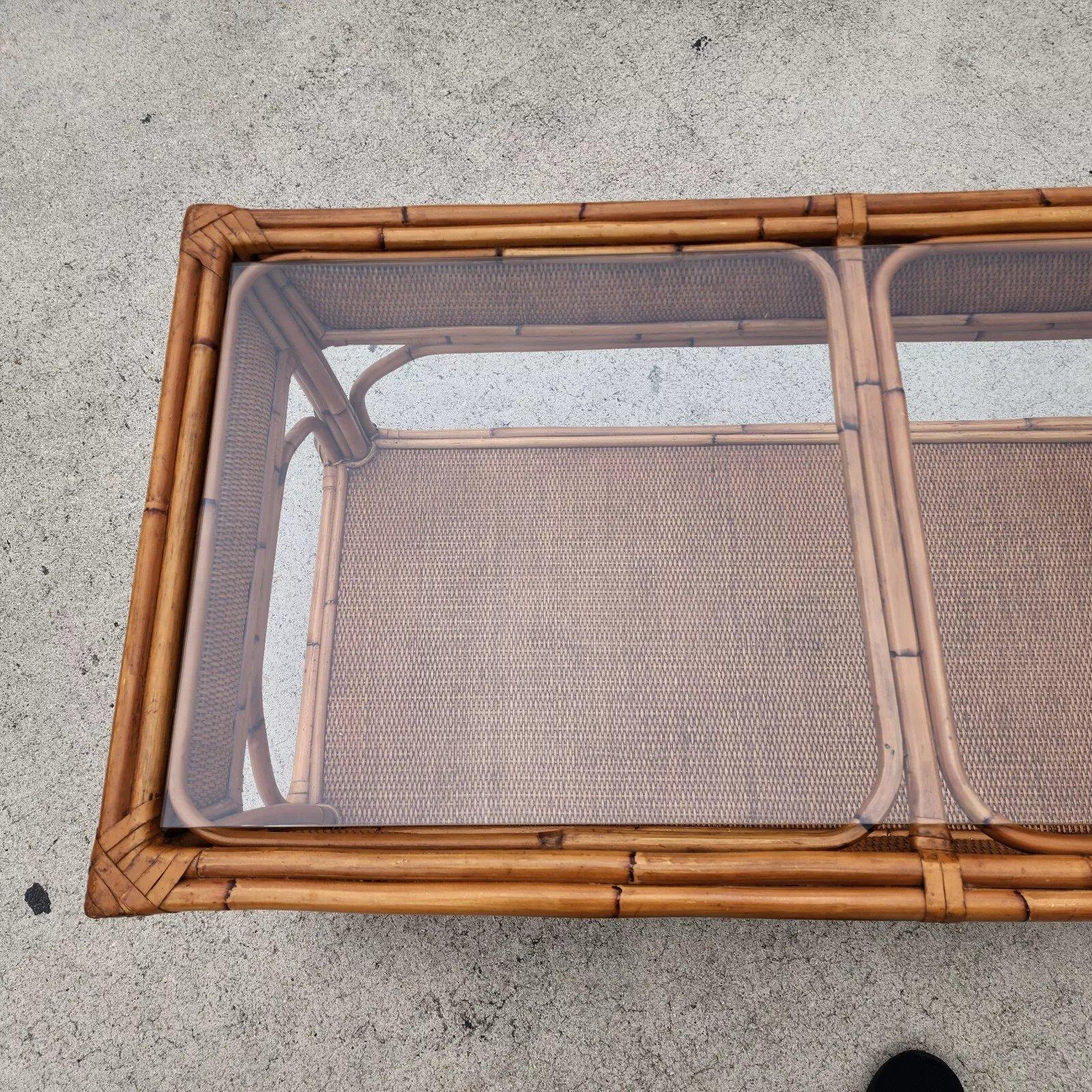Table basse en osier de bambou en vente 11