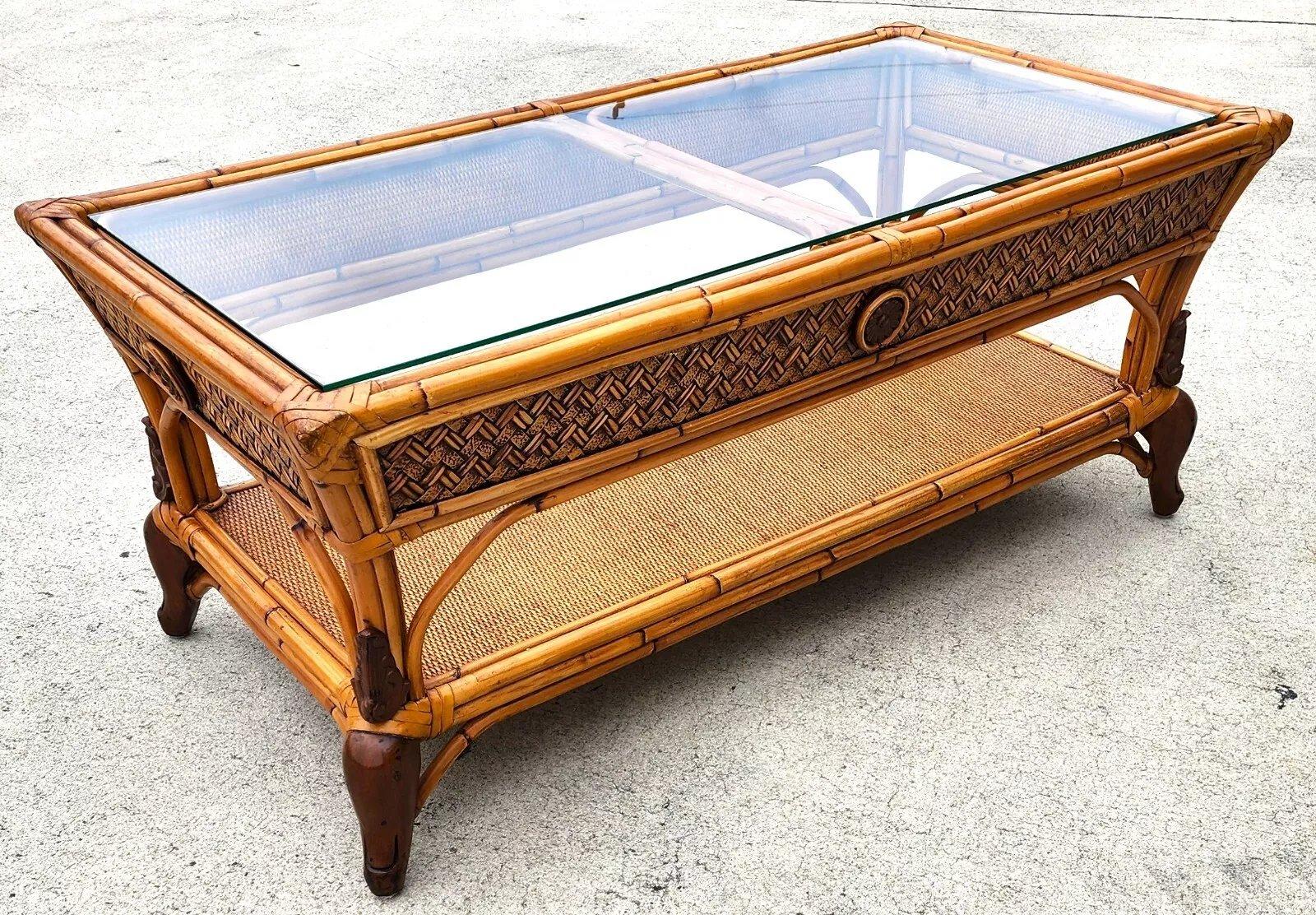 Fin du 20e siècle Table basse en osier de bambou en vente