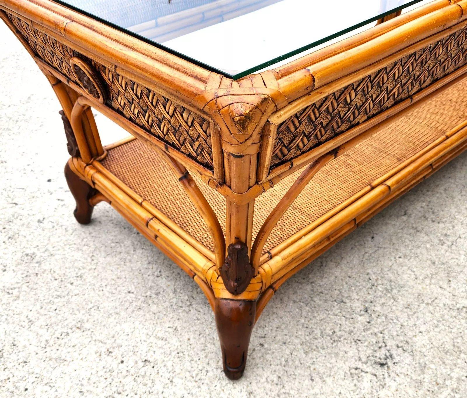 Table basse en osier de bambou en vente 1