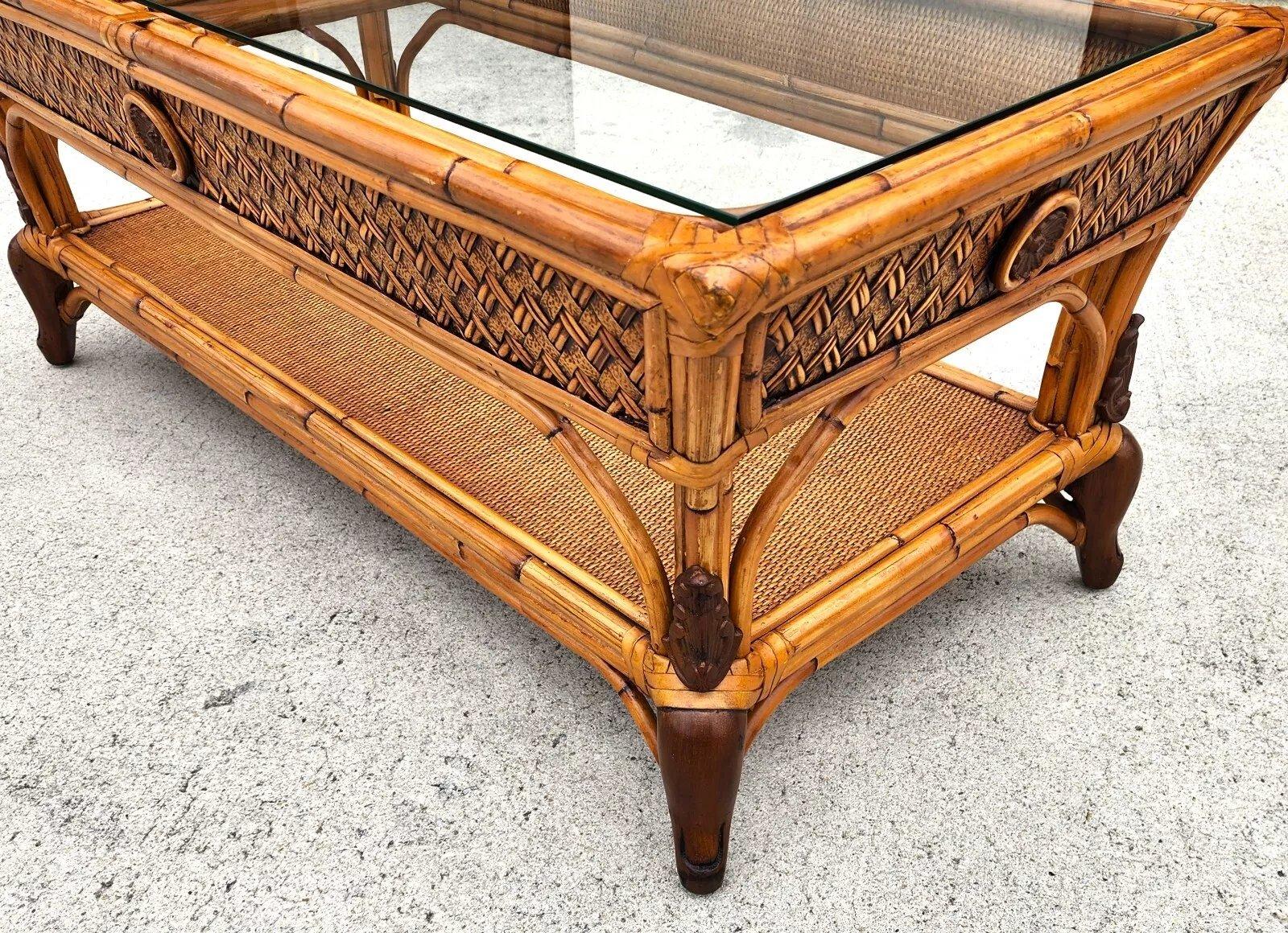 Table basse en osier de bambou en vente 3