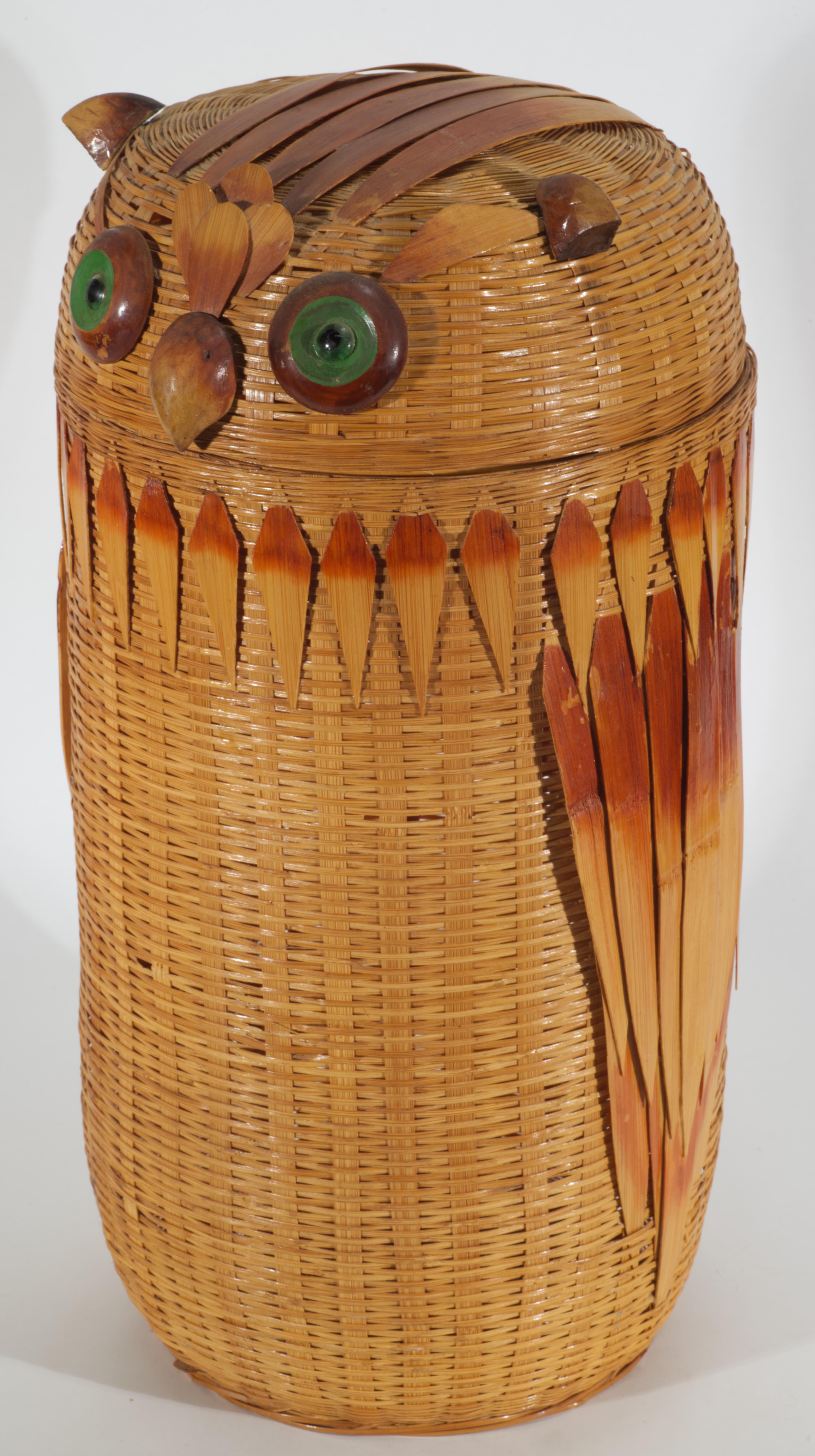  Vintage Chinoiserie style large lidded storage basket features a cylindrical body, done in complex weave with pronounced rib structure, creating a sturdy base for the applied decor. The basket is decorated with whimsical animalistic motif of the