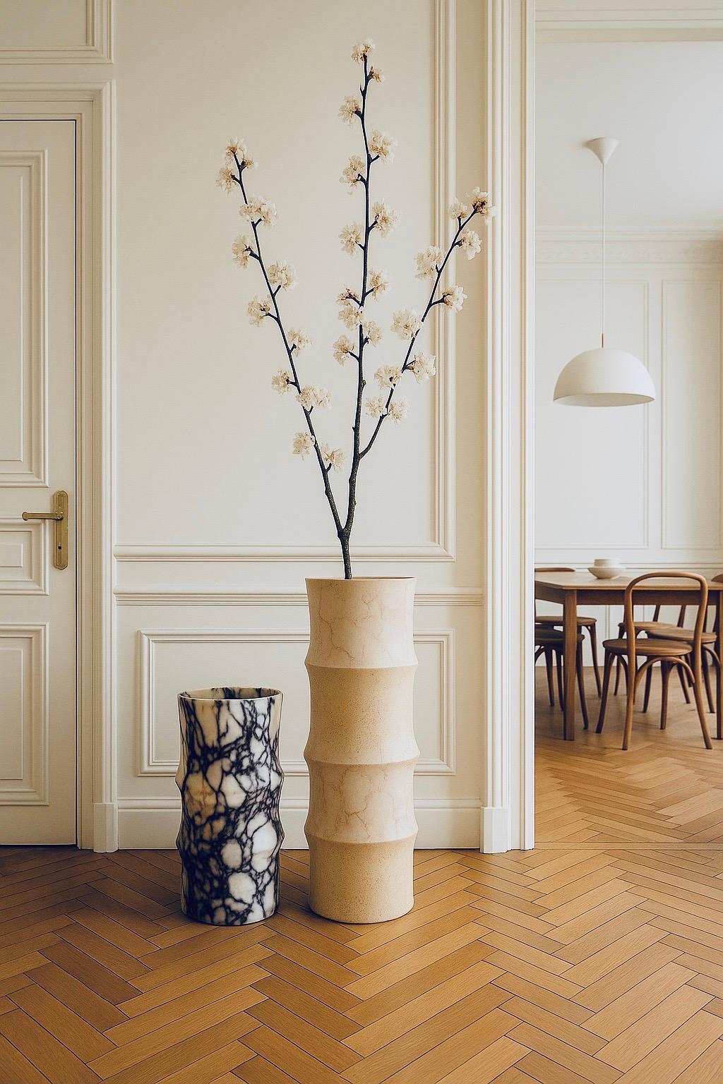 Vase Bambou Nakano Flor en marbre Calacatta Viola - Studio Gaïa Neuf - En vente à PARIS, FR
