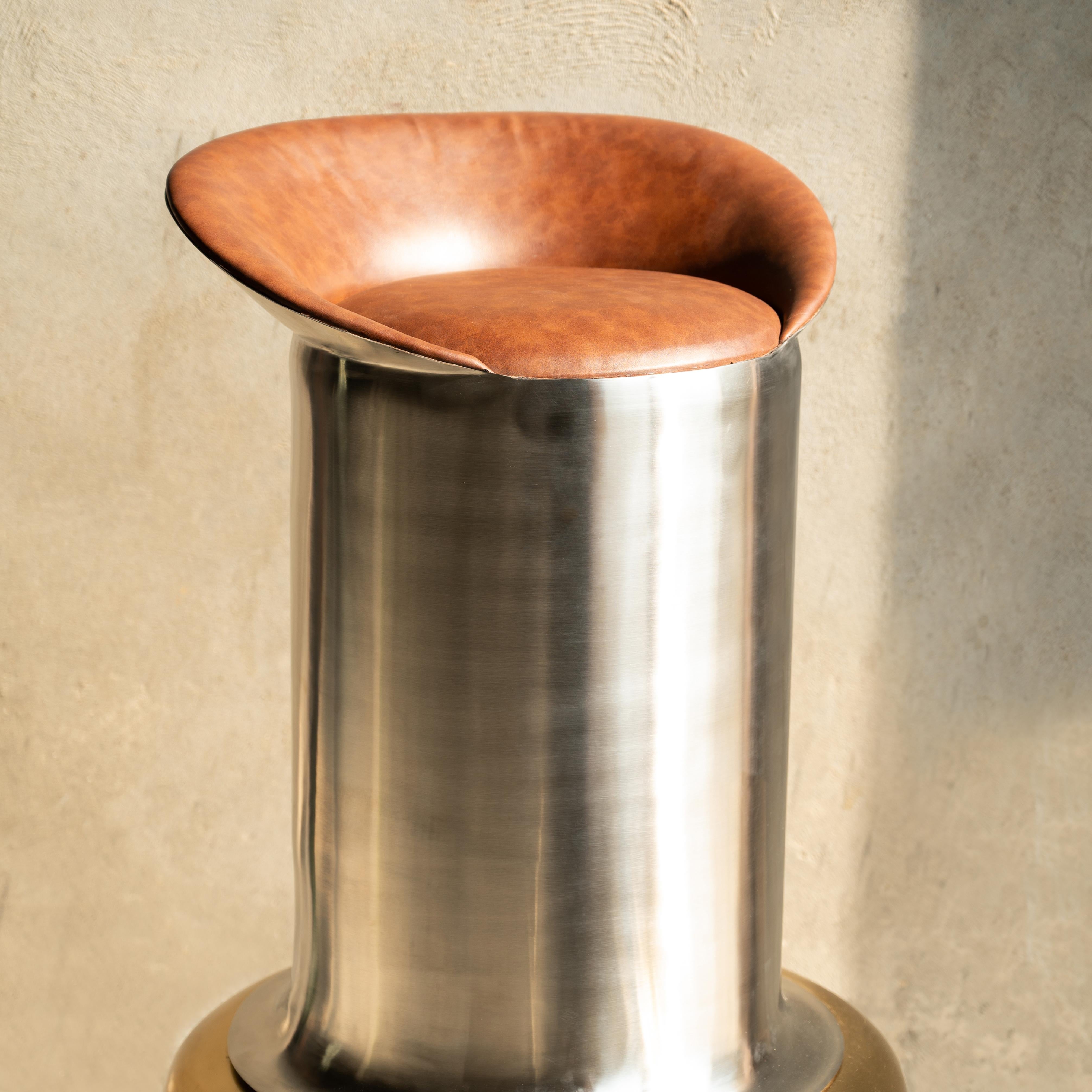 Acier inoxydable Tabouret de bar Bambu Studio Namit Khanna en vente