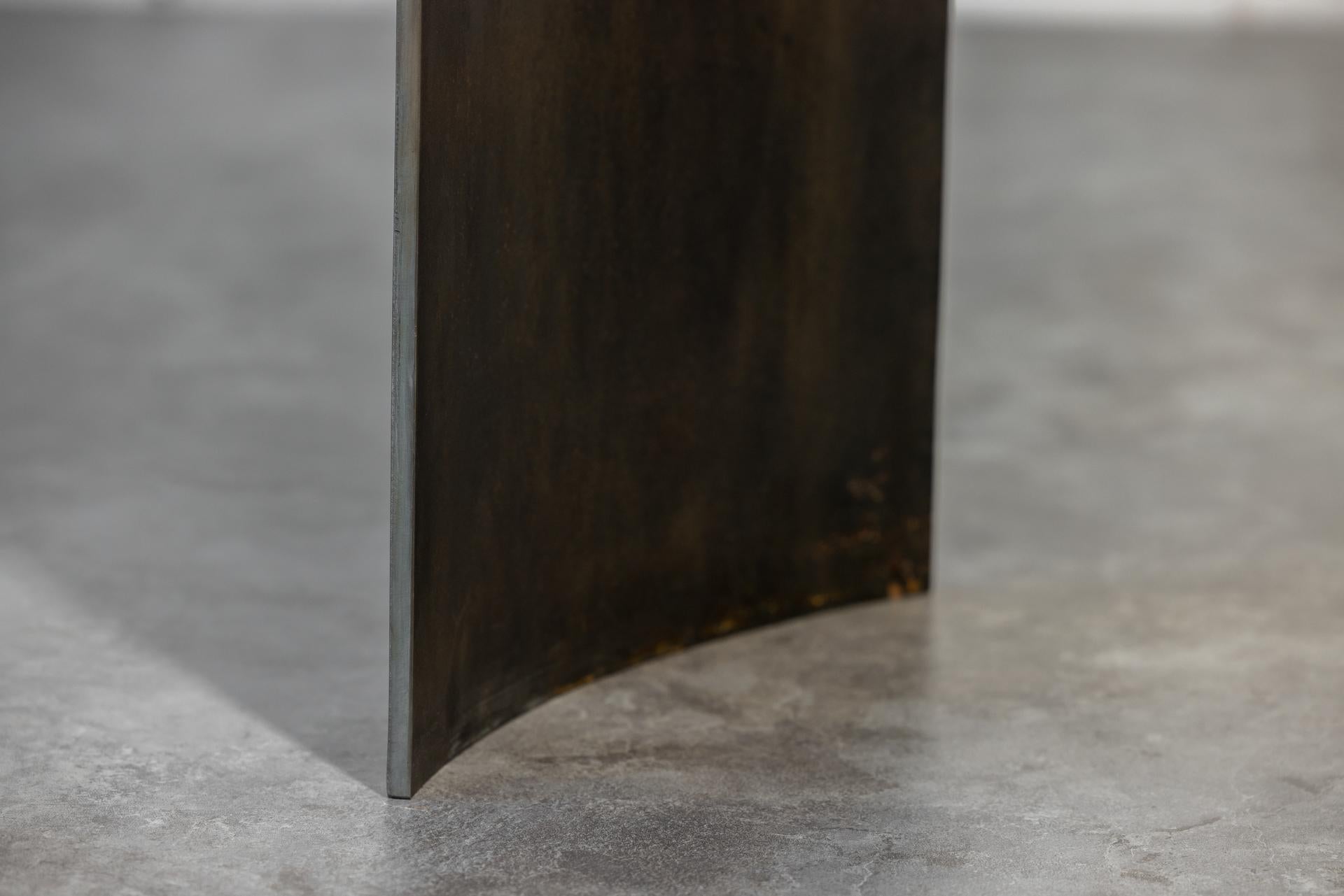Konsole aus Ban-Holz mit geschwungenen Stahlbeinen von Autonomous Furniture im Angebot 3