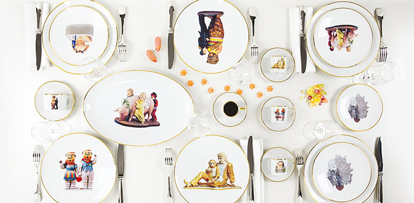 To celebrate Bernardaud's 150th anniversary, Jeff Koons made a series of beautiful, limited edition porcelain objects with the famed porcelain maker in Limoges, France. The collection includes a vase, a serving platter, decorative plates, dinner