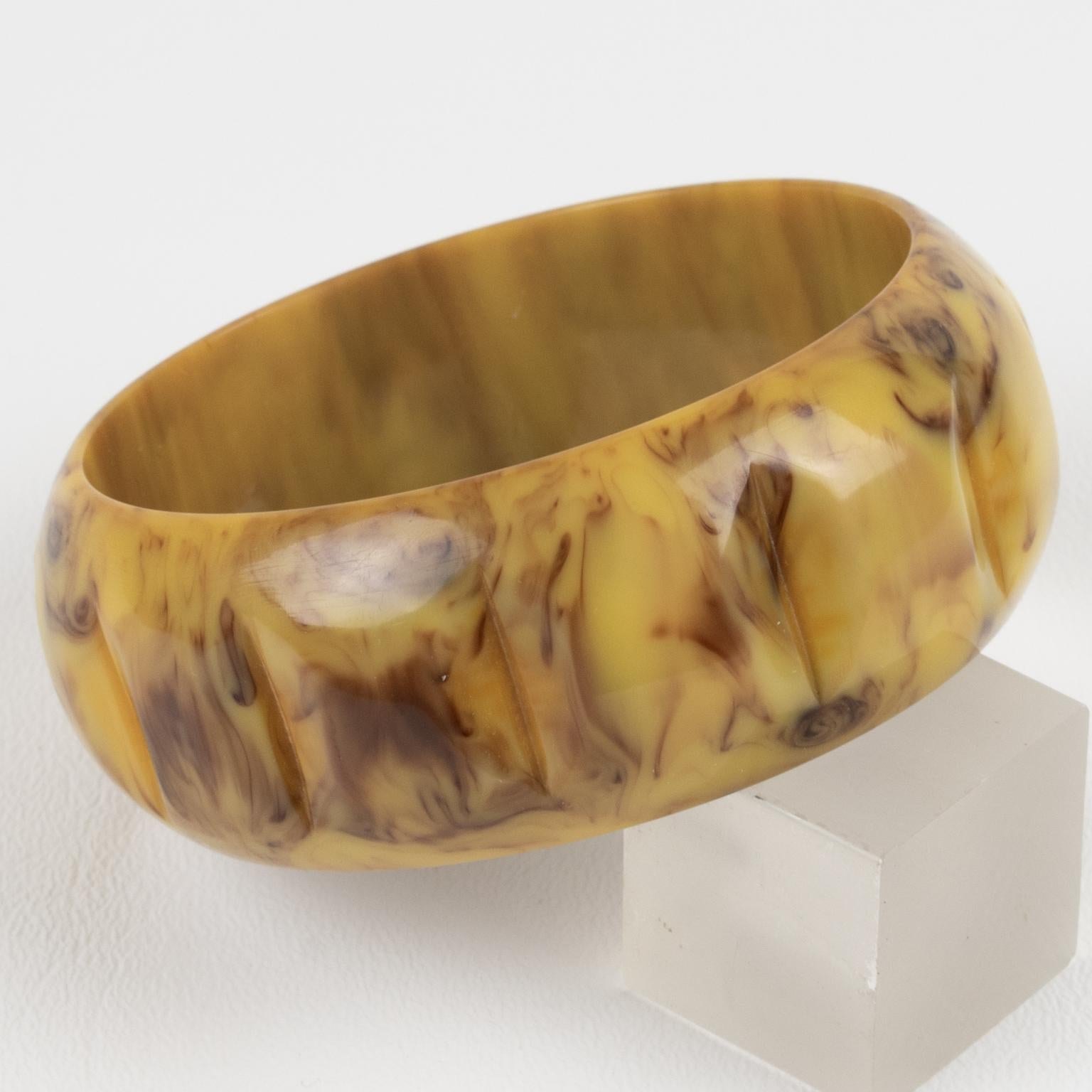 da uomo o donna Bracciale in bachelite con banana e cioccolato e intaglio in vendita