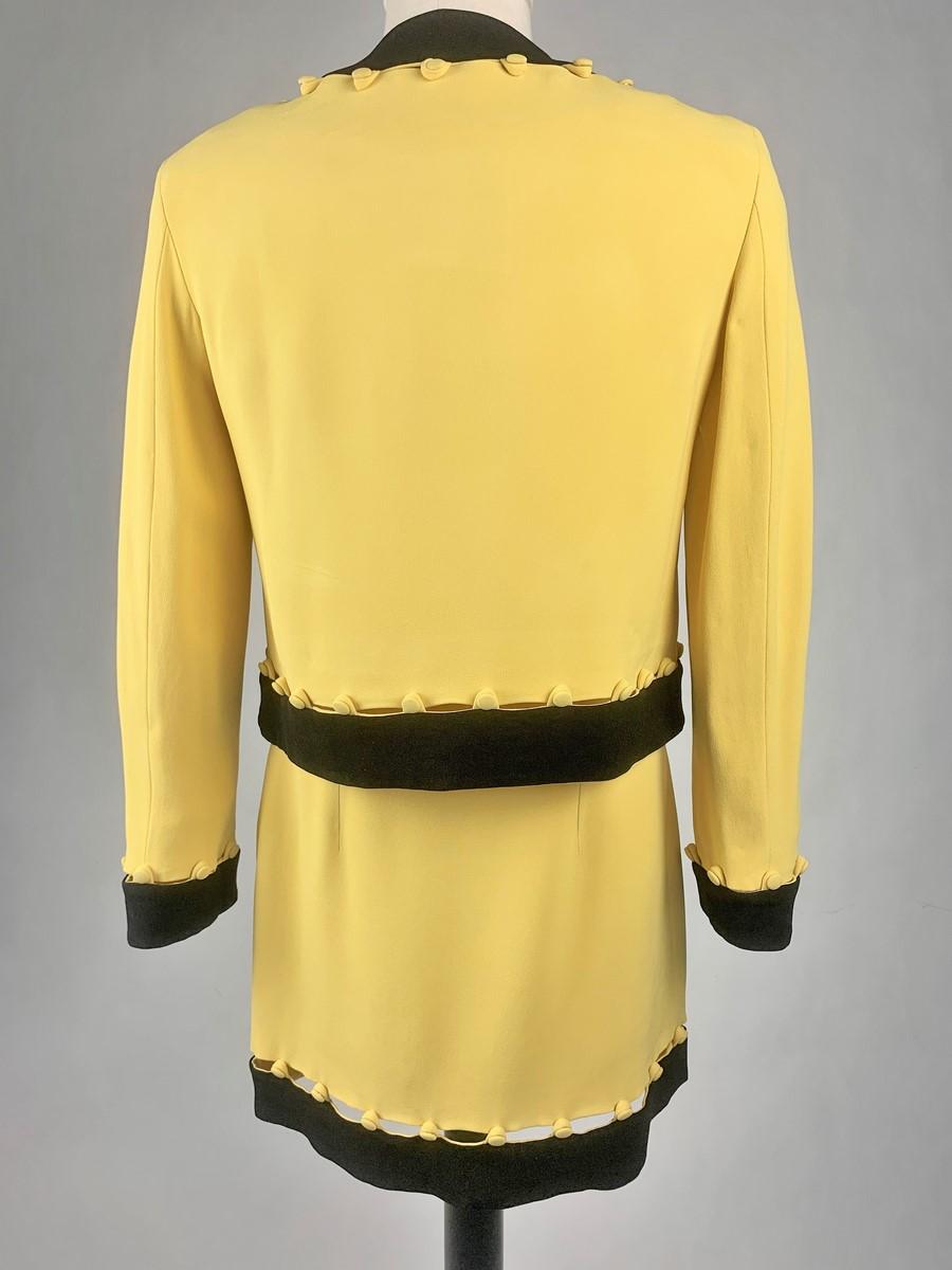 Abito con gonna in crêpe Banana di Moschino Cheap and Chic - Italia Circa 1992 in vendita 5