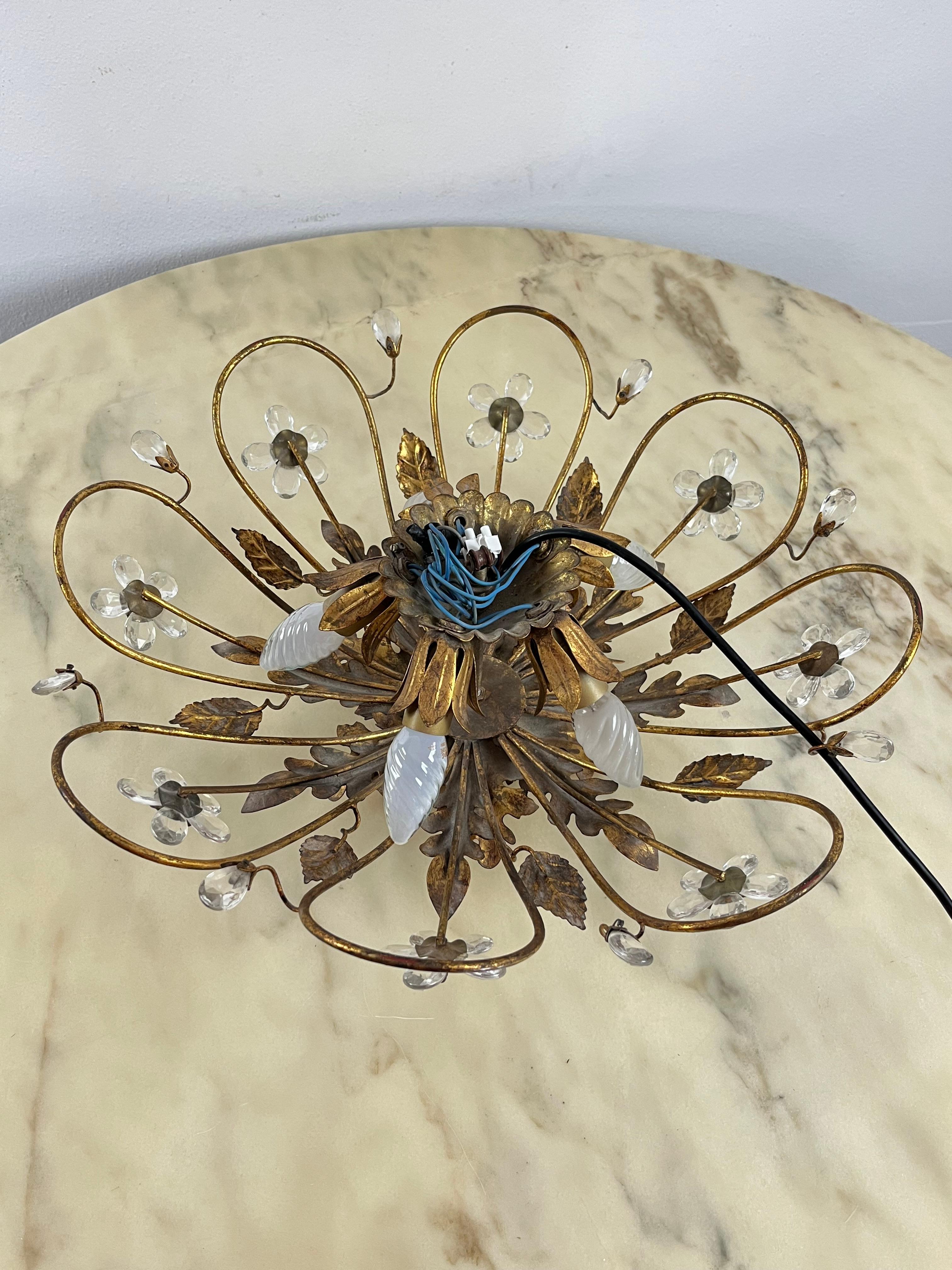 Banci Ceiling Light in Gilded Iron and Crystal Flowers Italian Design 1980s For Sale 7