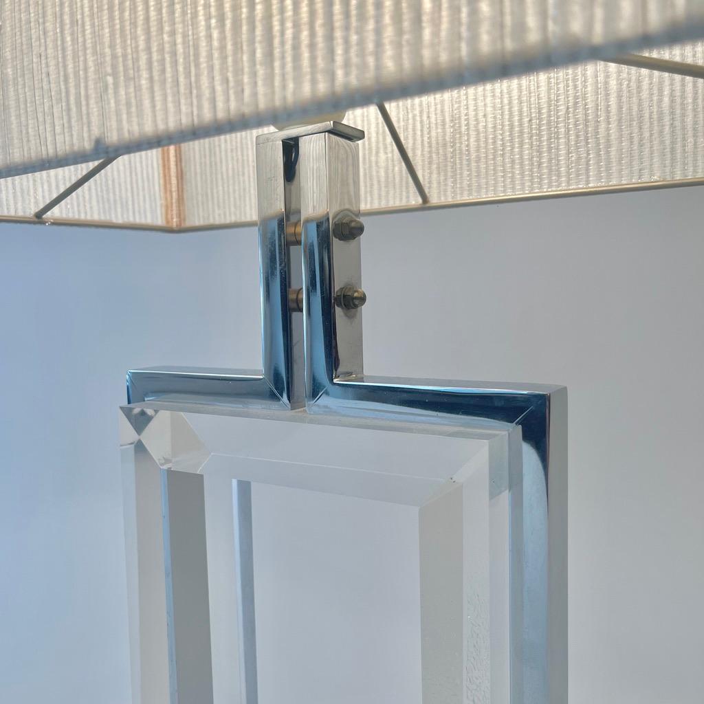 Fin du 20e siècle Lampe de table en chrome et acrylique de Banci, Italie, vers les années 1970 en vente