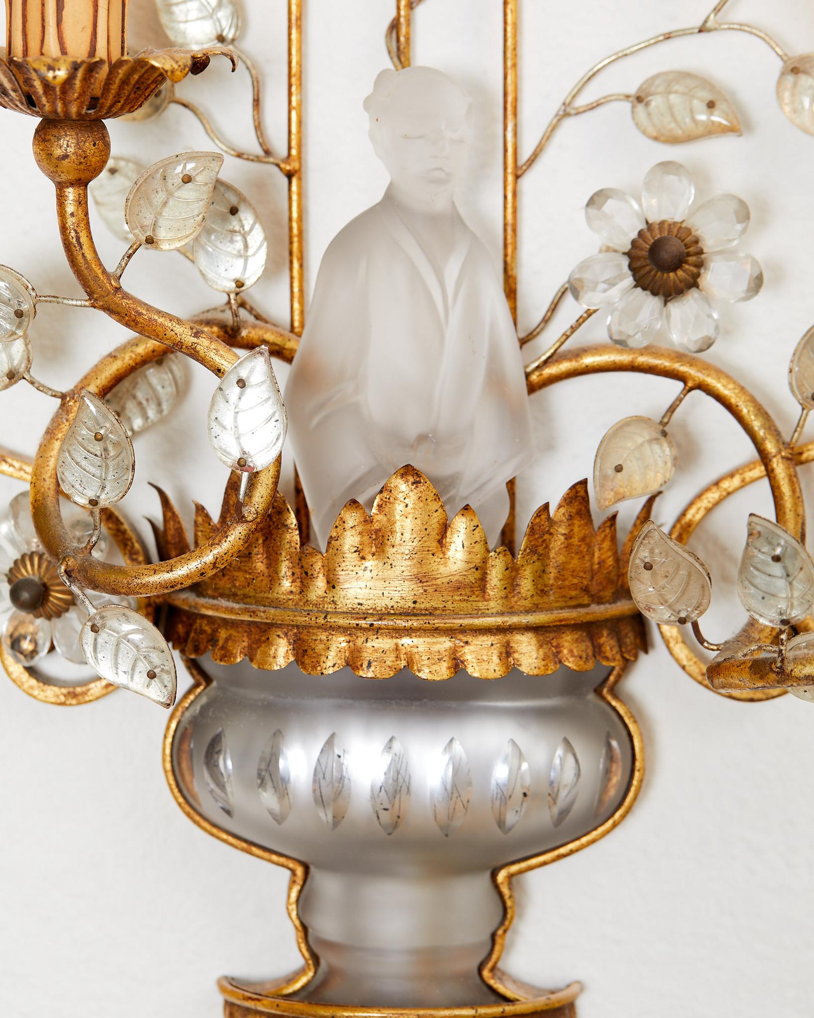 Italian Banci Florence, Pair of gilded iron sconces, circa 1970, Italy. For Sale