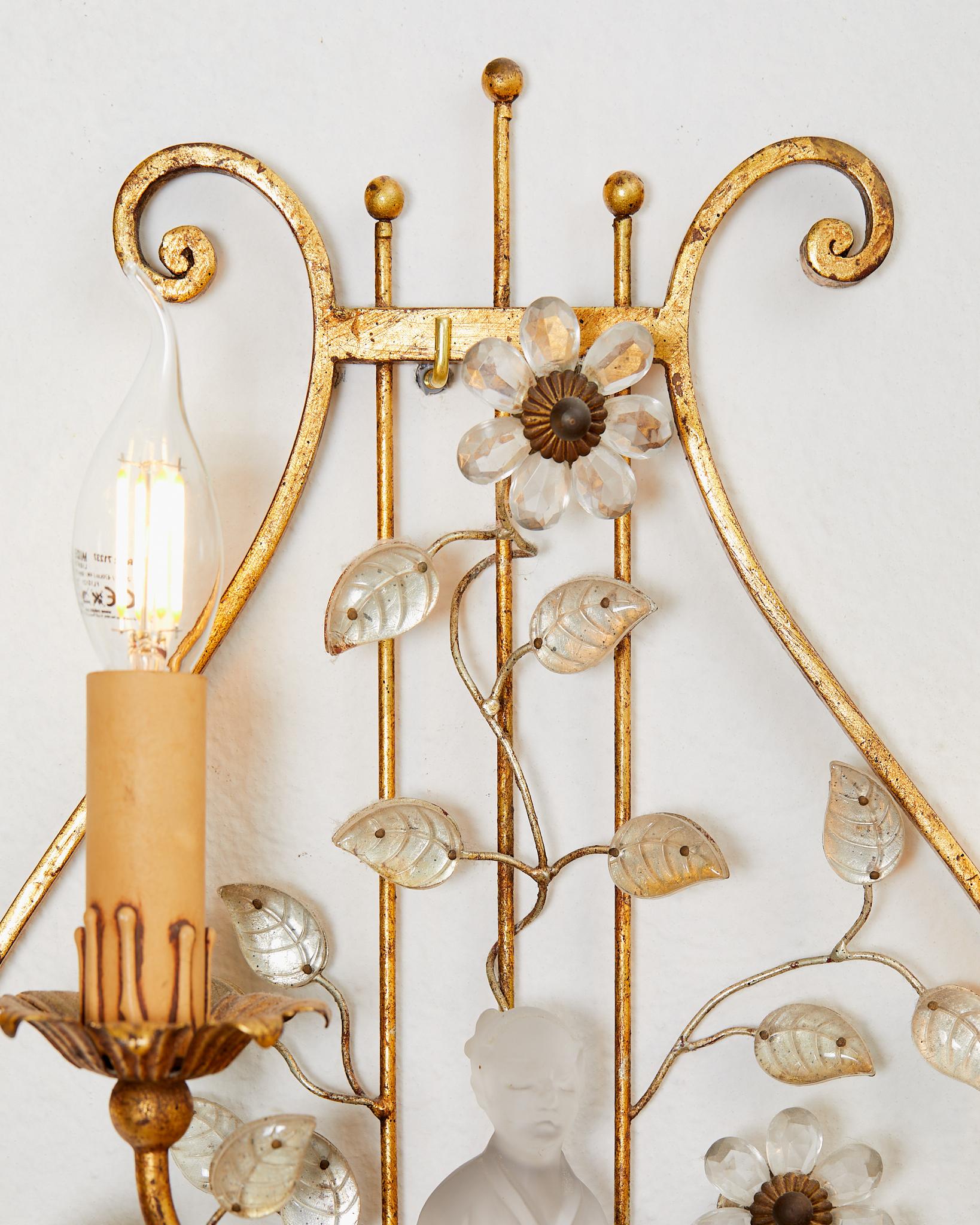 Banci Florence, Pair of gilded iron sconces, circa 1970, Italy. In Good Condition For Sale In Nice, Cote d' Azur