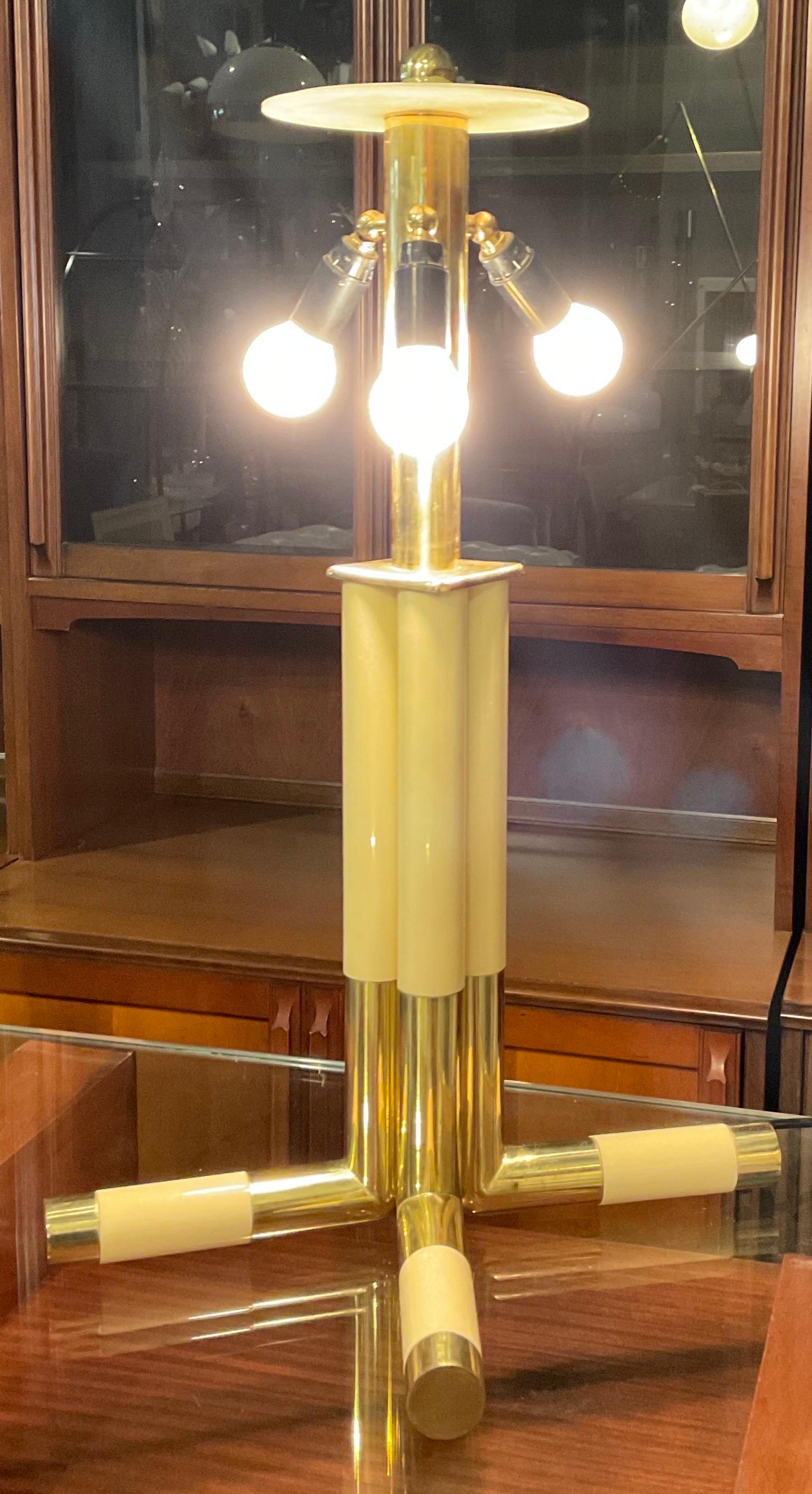 Banci Giovanni table lamp in brass and ivory, Florence 1970 For Sale 5