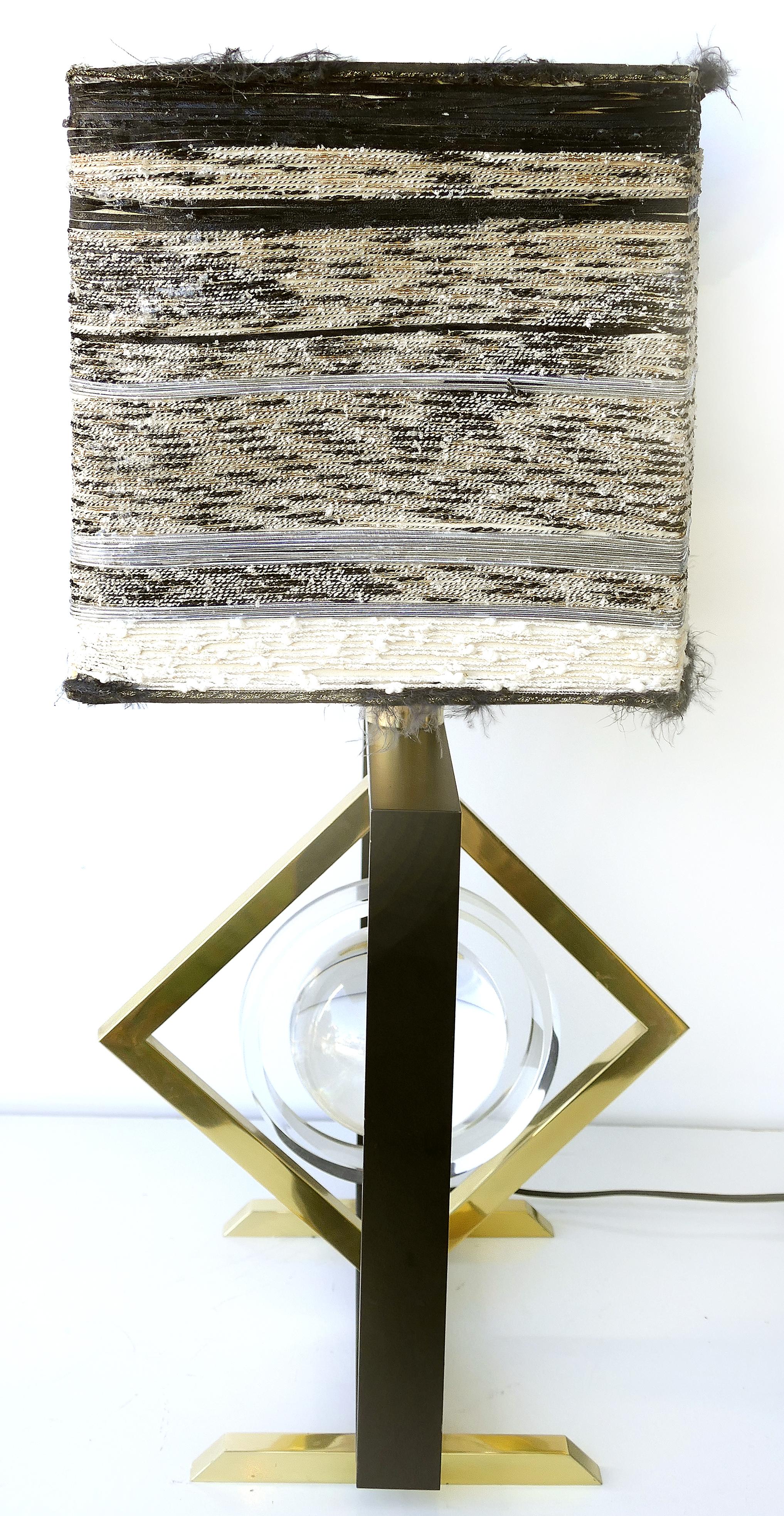 Banci Sculptural Kenetic Table Lamp with Original Shade, Brass and Lucite In Good Condition In Miami, FL