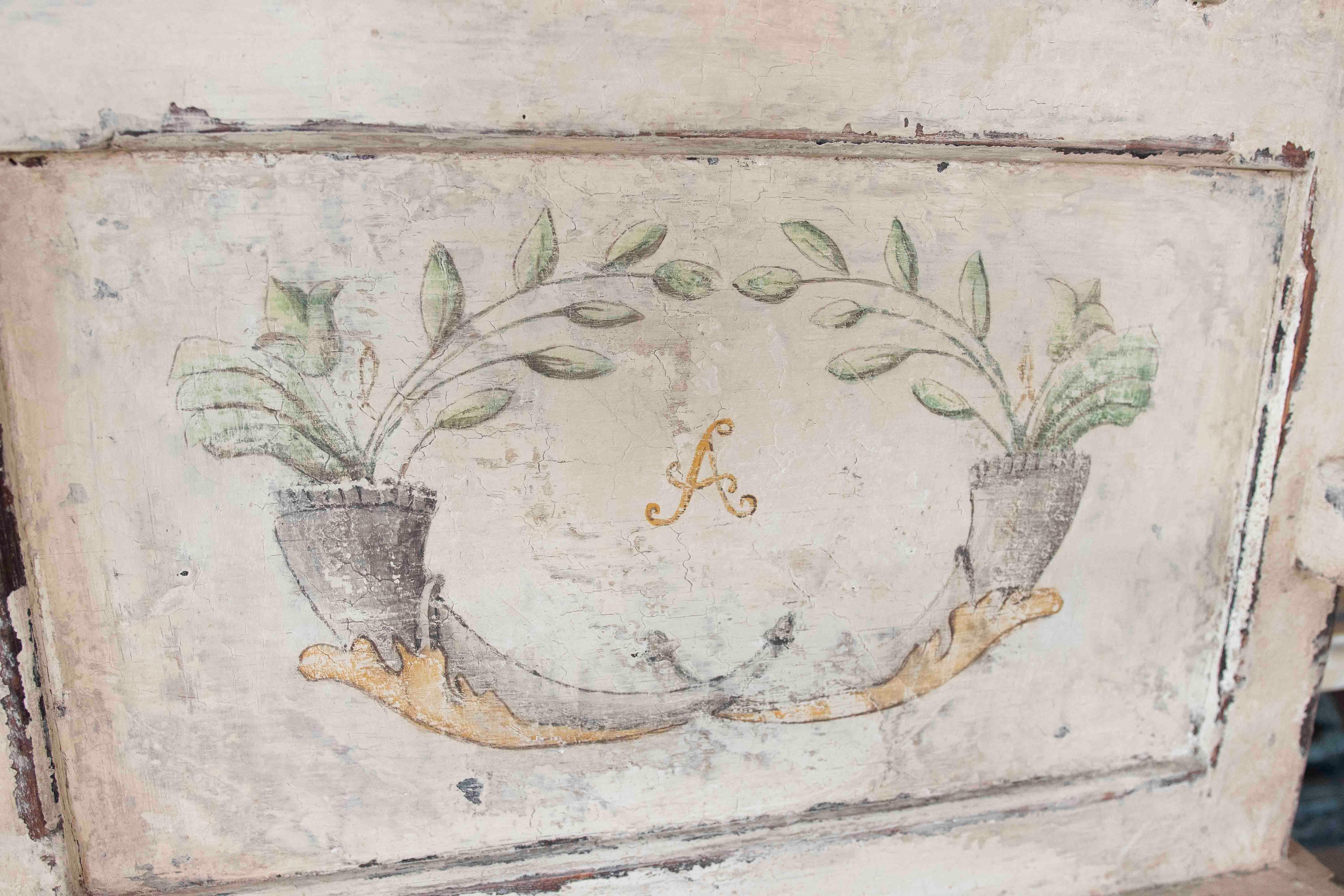 1950s Rustic Bench with Polychrome Interior Storage Trunk with Garlands For Sale 3