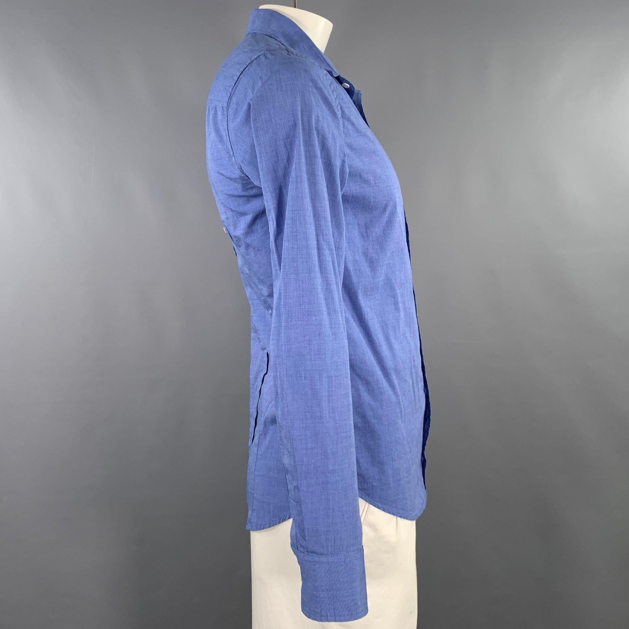 BAND OF OUTSIDERS long sleeve shirt in a blue woven fabric featuring a button down collar, one pocket, and button closure. Made in USA.Excellent Pre-Owned Condition.
Fabric and care tags removed. 

Marked:   3 

Measurements: 
 
Shoulder: 15.5
