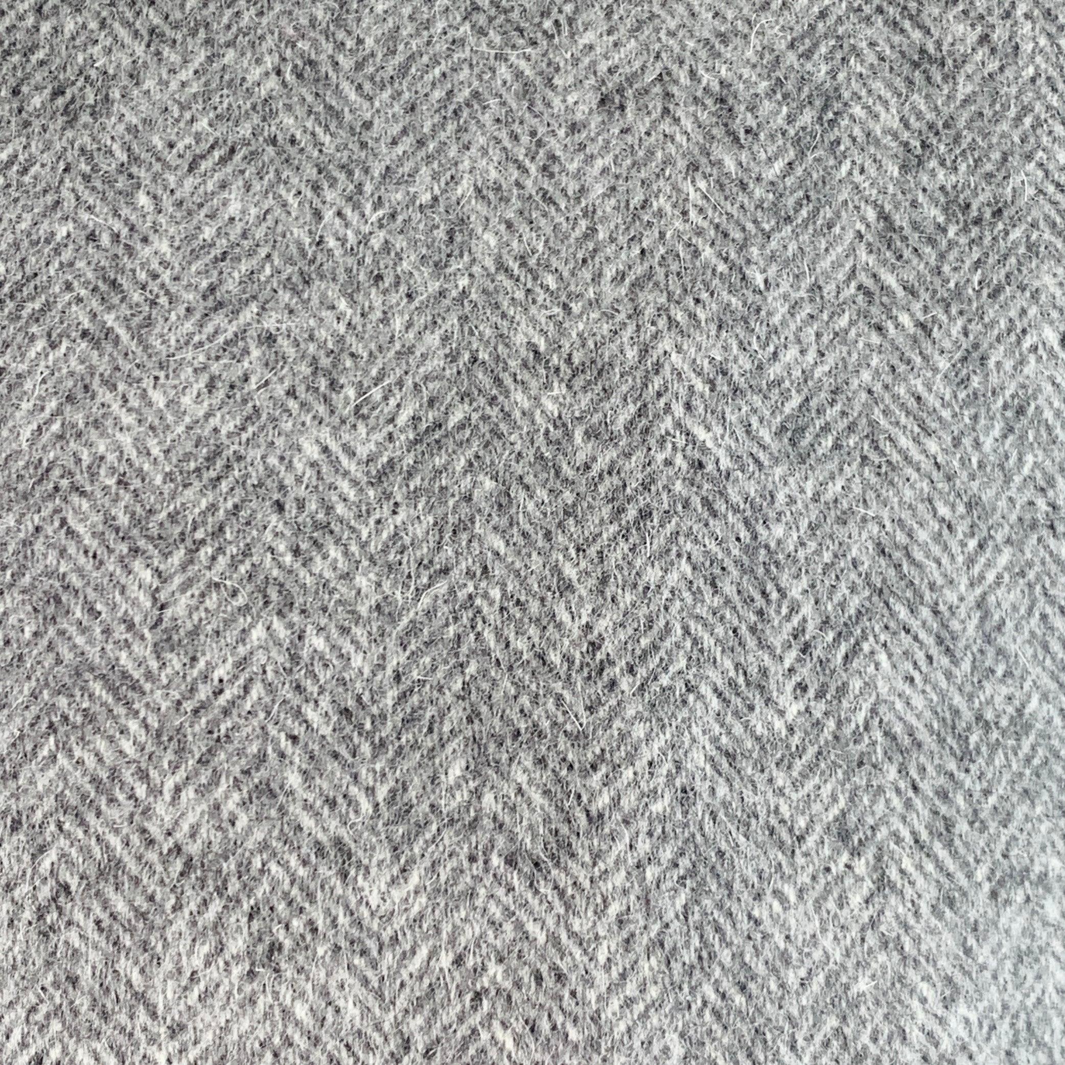 BAND OF OUTSIDERS bomber jacket in a grey virgin wool mohair blend fabric featuring a herringbone pattern, contrasting striped rib knit trim, and zip up closure. Made in Italy.Excellent Pre-Owned Condition.  

Marked:   3 

Measurements: 
