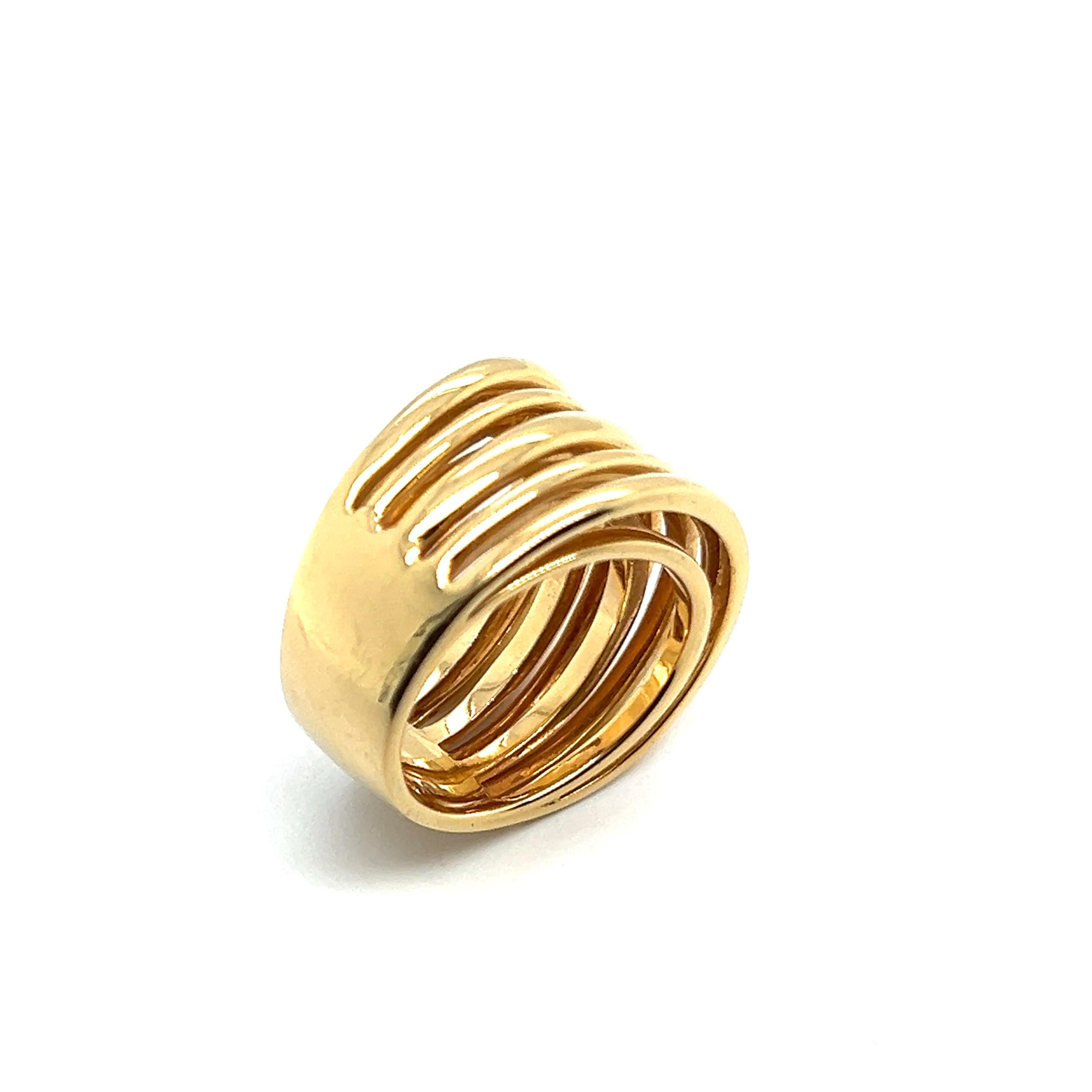 Band Ring in 18 Karat Yellow Gold For Sale 3
