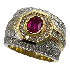 Band Ring in 18 Kt Gold, Ruby and Brilliant Cut Diamonds