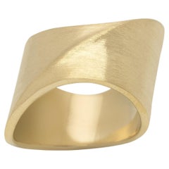 Anillo de banda en oro vermeil texturizado