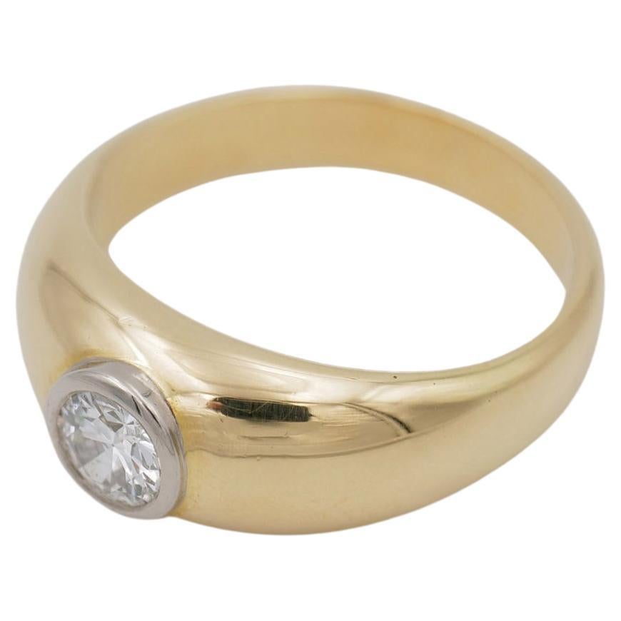  


 

Band ring in 750/- yellow gold, set in the shank in white gold, 1 brilliant-cut diamond, W / SI, approx. 0.4 ct, ring size 60

A simple and timeless goldsmith's work that is suitable for everyday wear as well as for special occasions. The