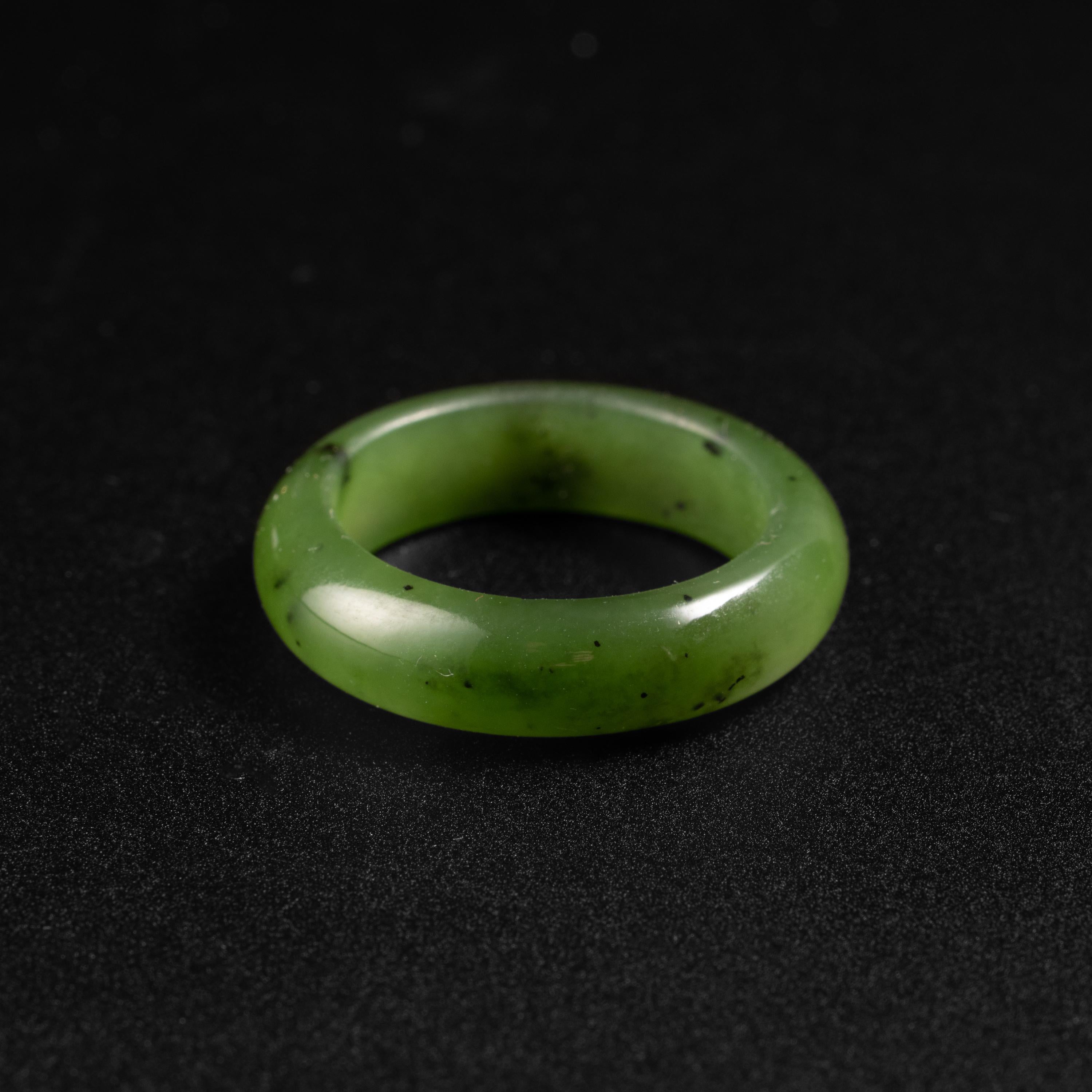 band jade ring