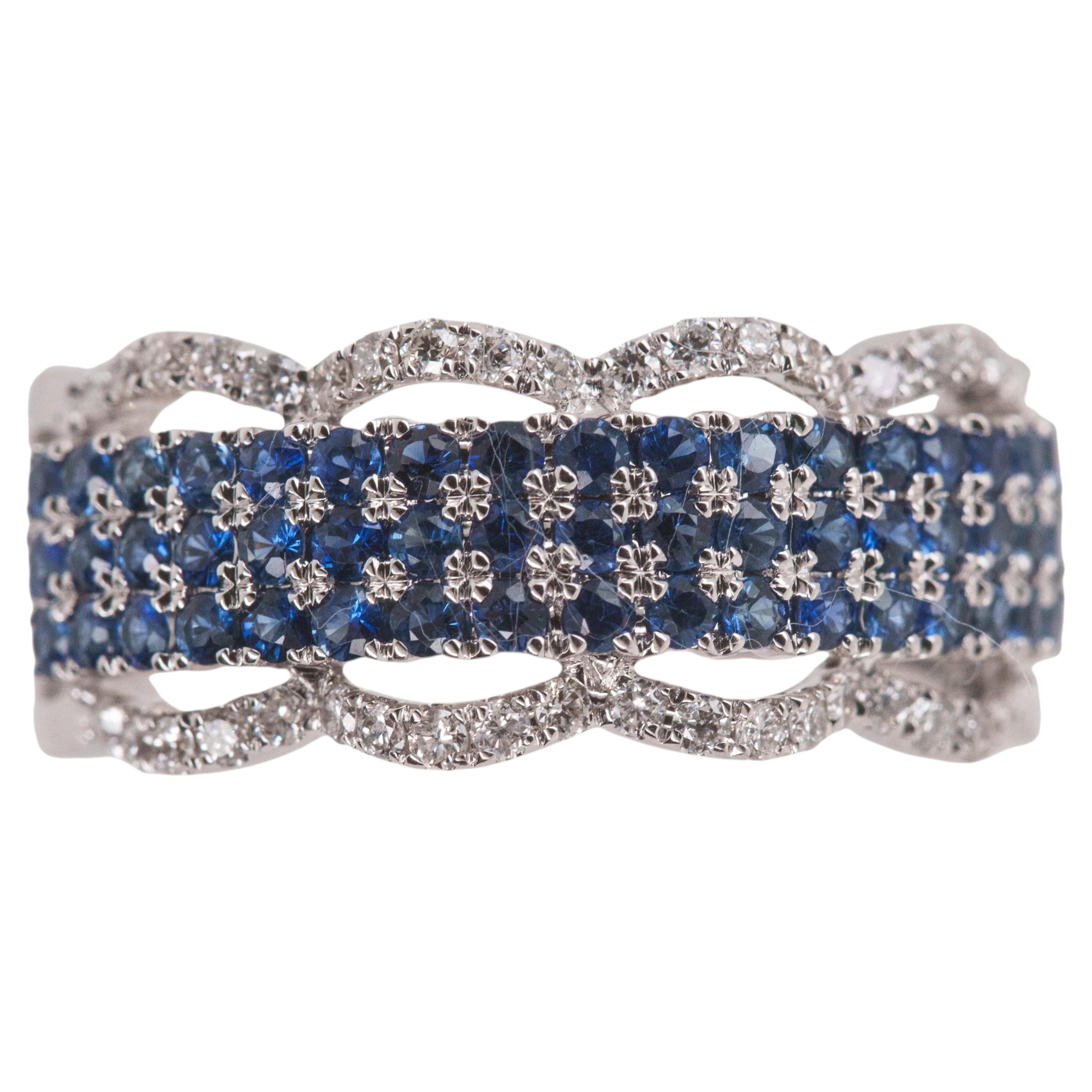Bandring – dreireihig mit blauen Saphiren und Diamanten aus 14-karätigem Weißgold