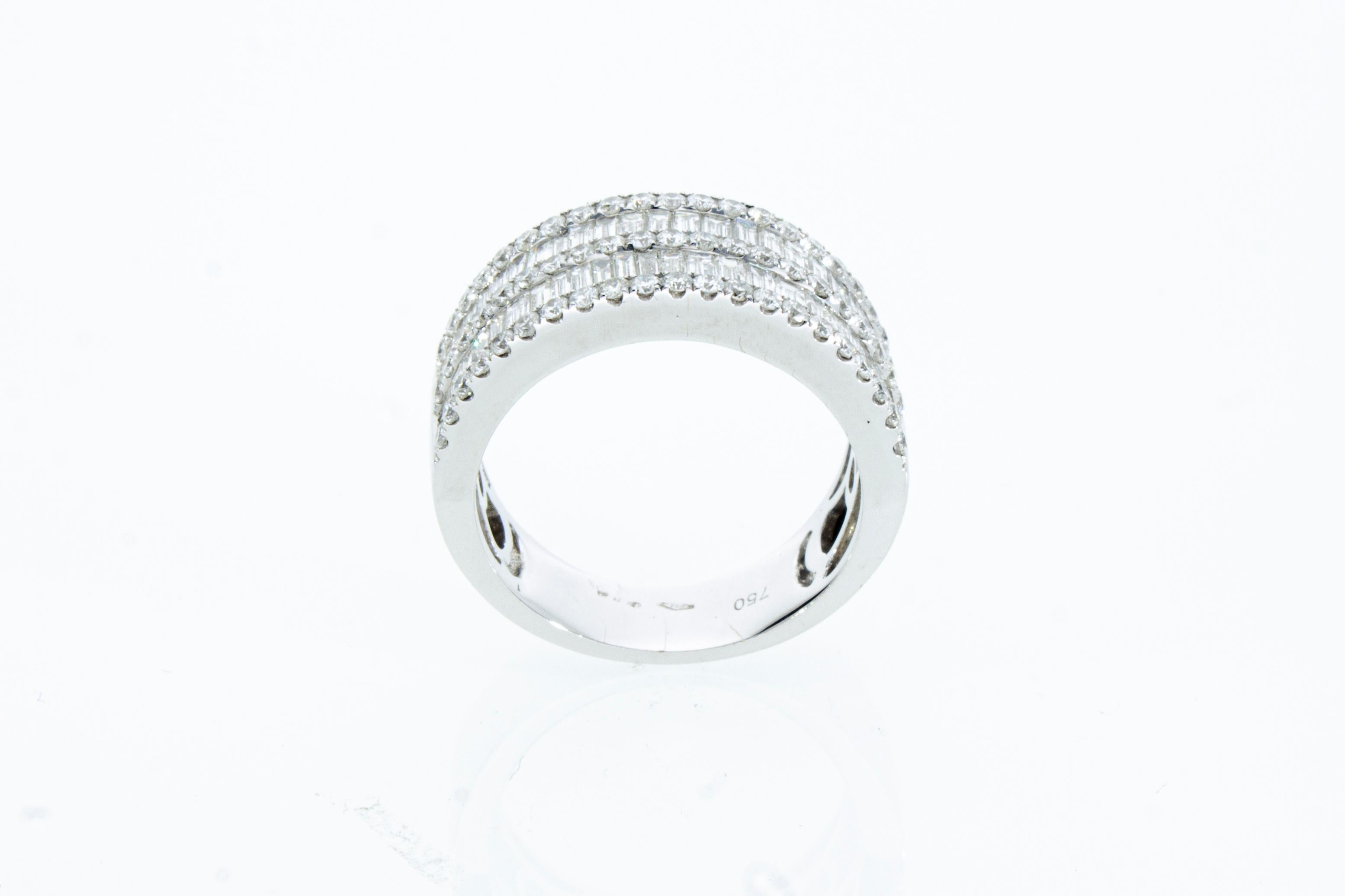 Band Ring with 2.03 Ct of Brilliant and Baguette Cut Diamonds, 18 Kt White Gold  For Sale 5