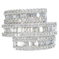 Band Ring with Ct 2.50 of Baguette and Diamond Cut Diamonds