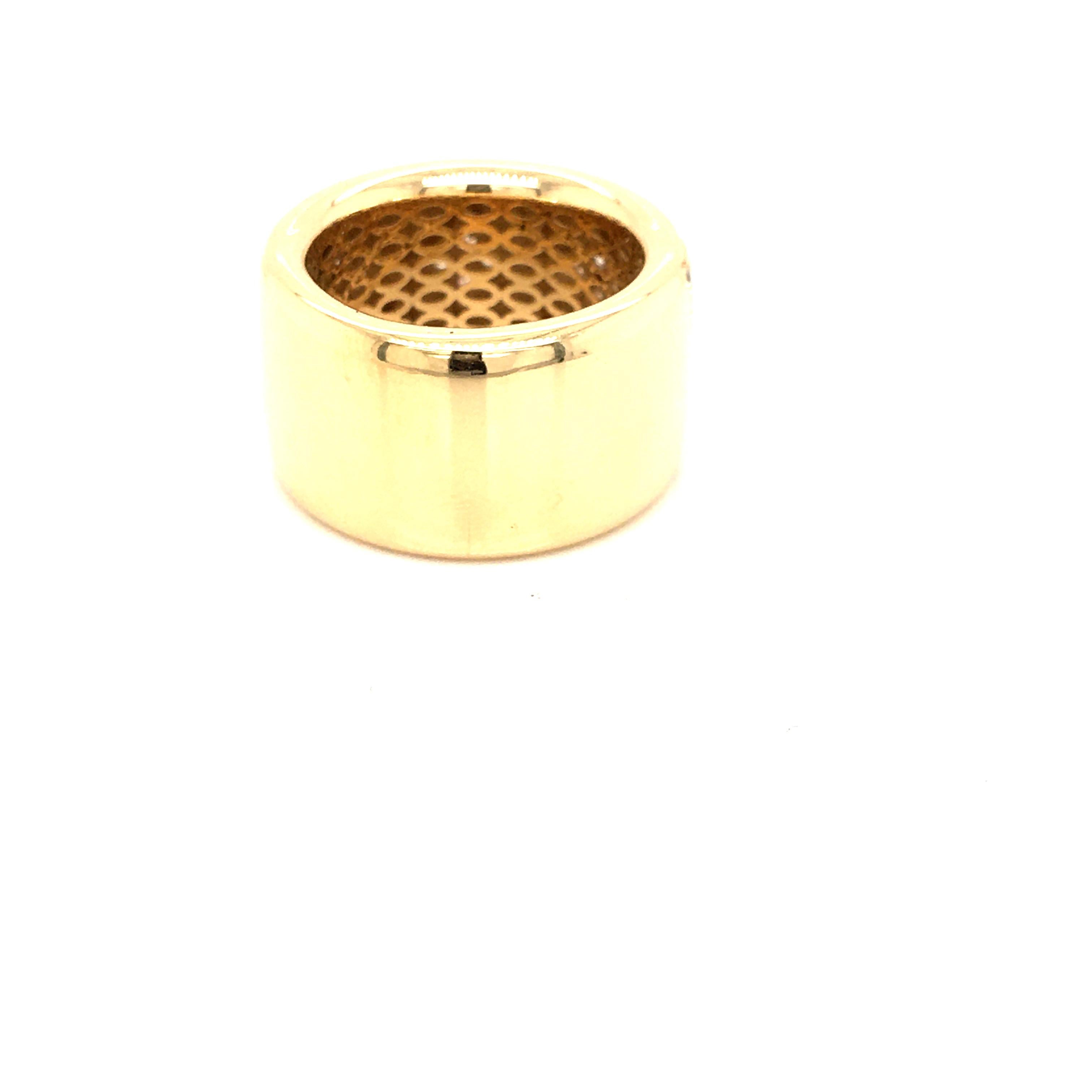 Band Ring Yellow Gold with Diamonds Made in Italy For Sale 1