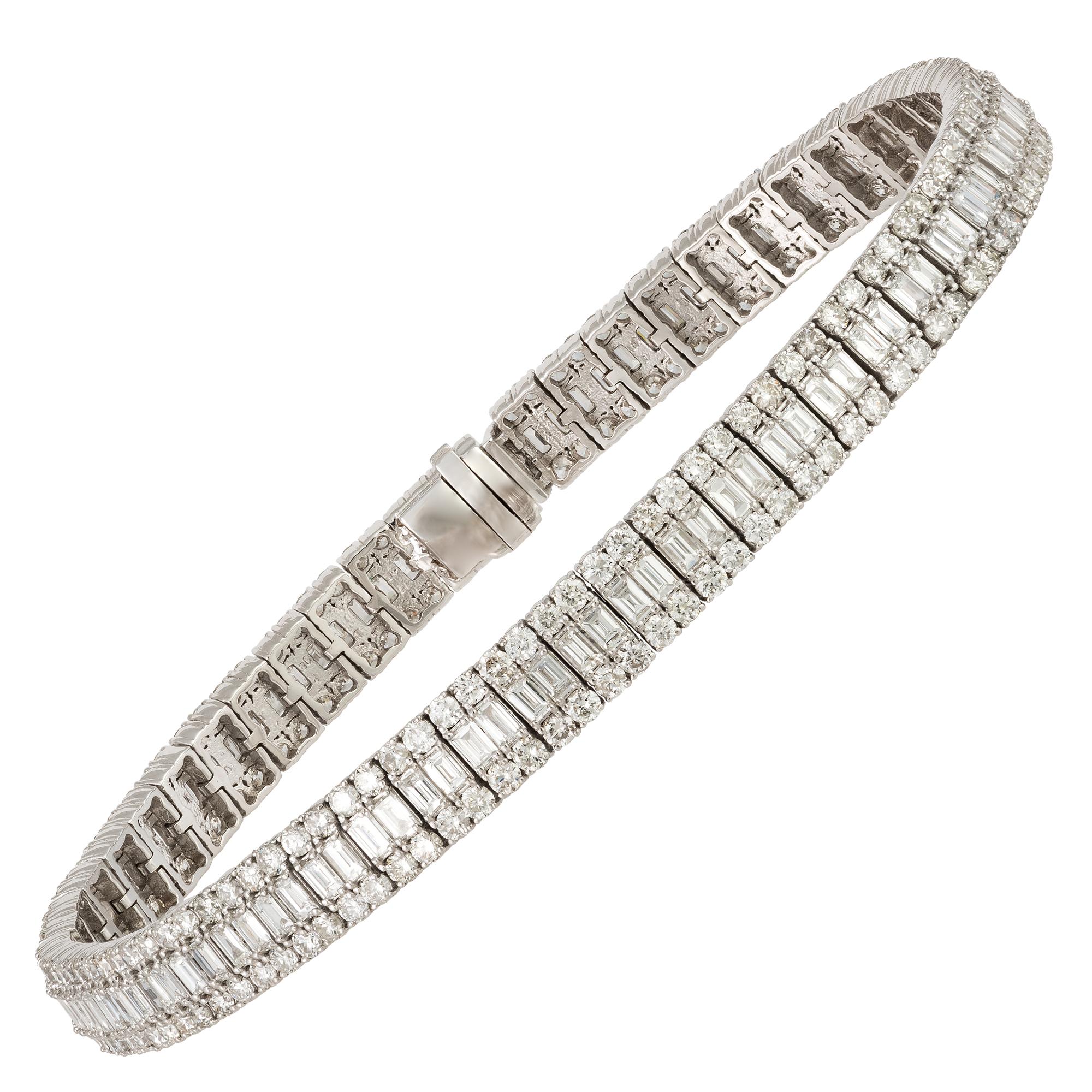 Band White Gold 18K Bracelet Diamond for Her In New Condition For Sale In Montreux, CH