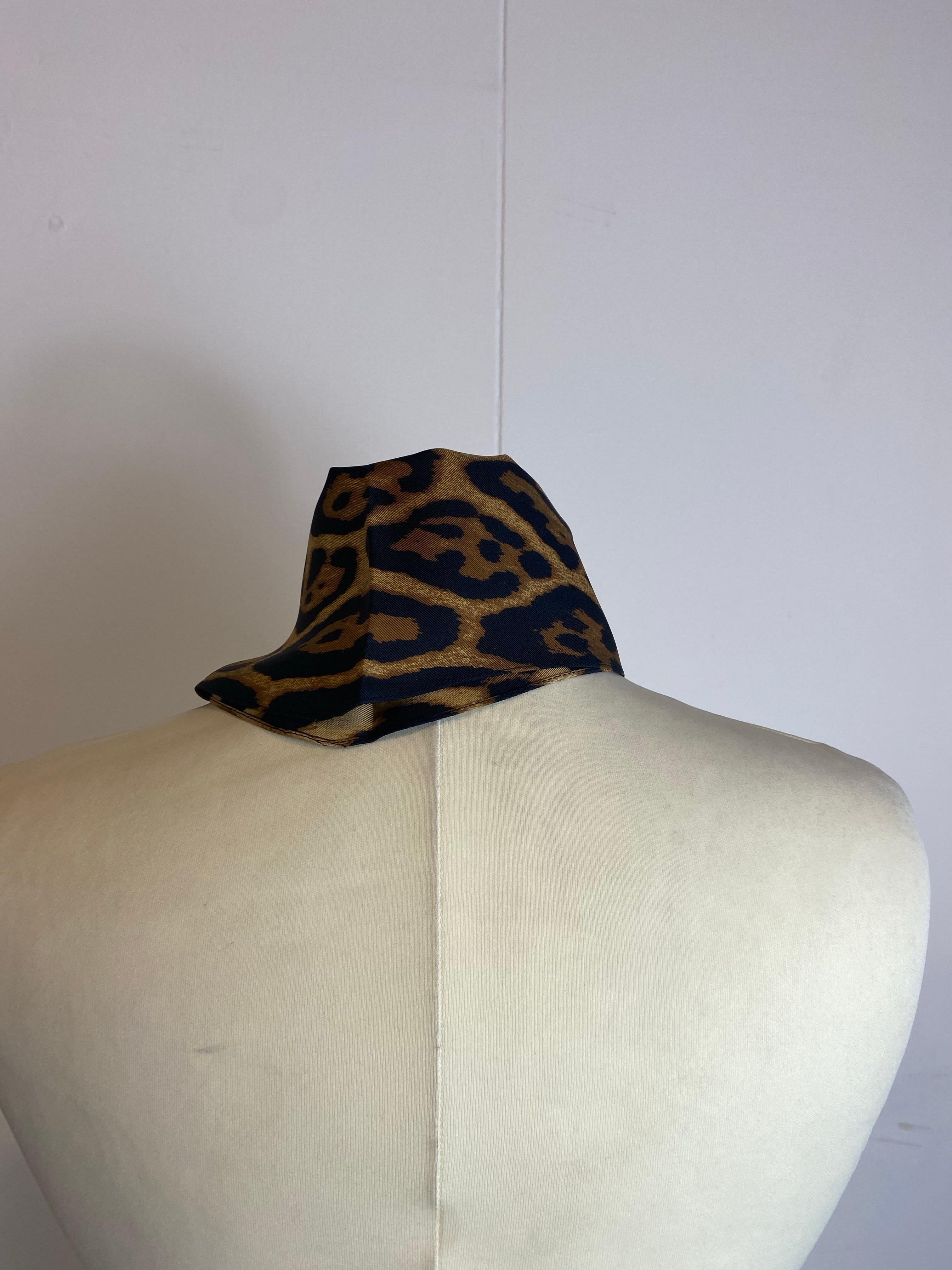 Bandeau Saint Laurent Leopardo Marrón y Negro. en Nuevo estado para la venta en Carnate, IT