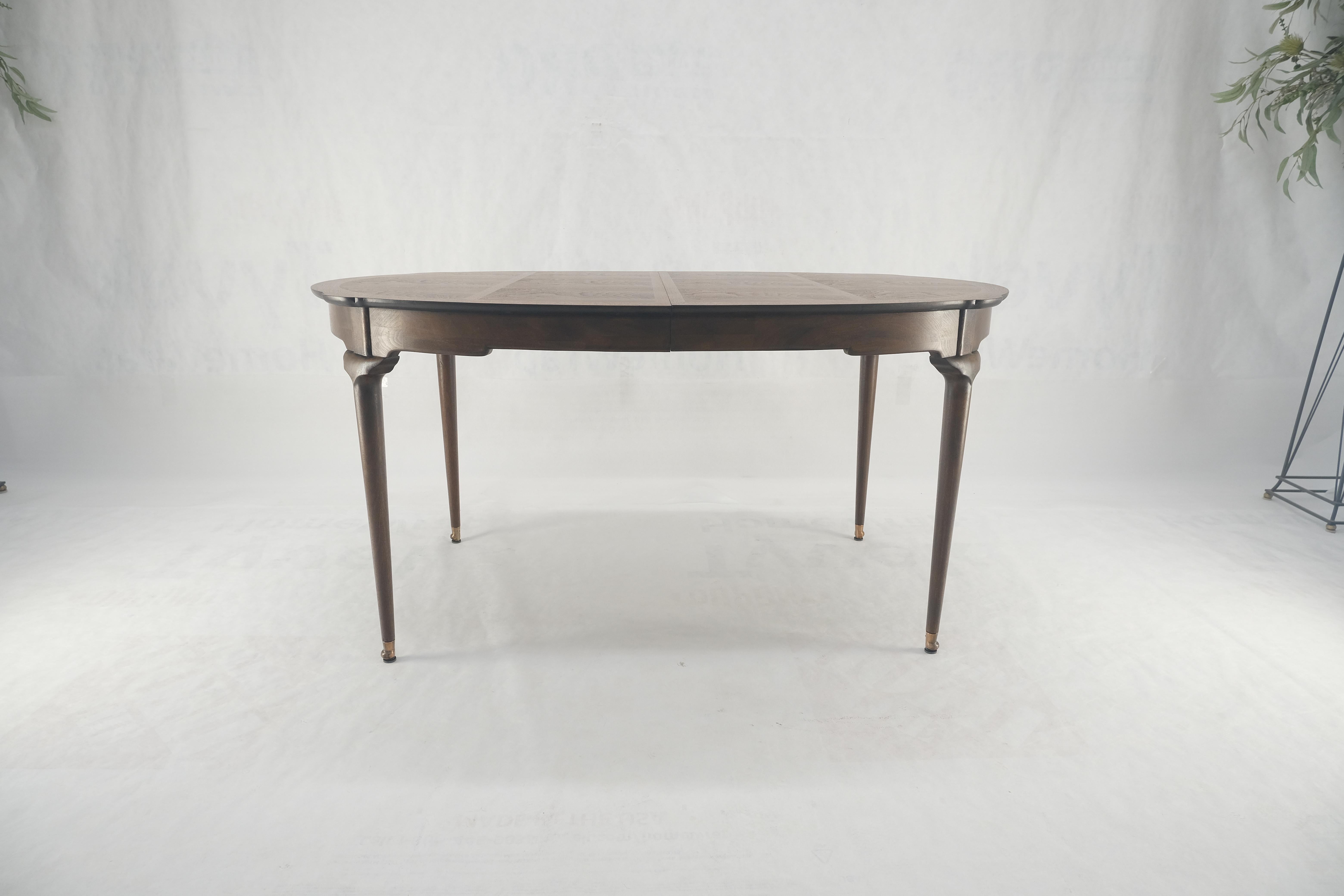 Américain Ronce de noyer flammé ovale à trois feuilles  Table de conférence MINT ! en vente