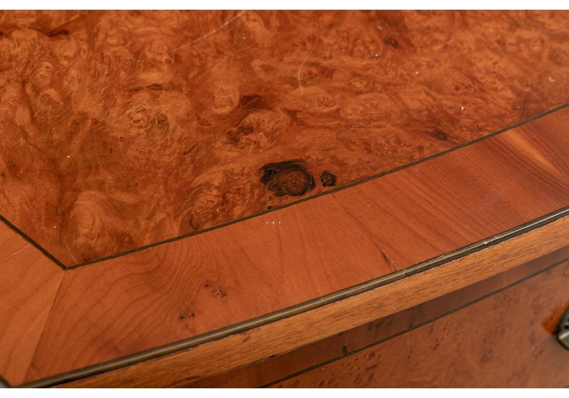 Cassapanca a fascia in legno di radica con arco in vendita 9