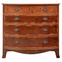 Bänder aus Burl Wood Bow Front Chest
