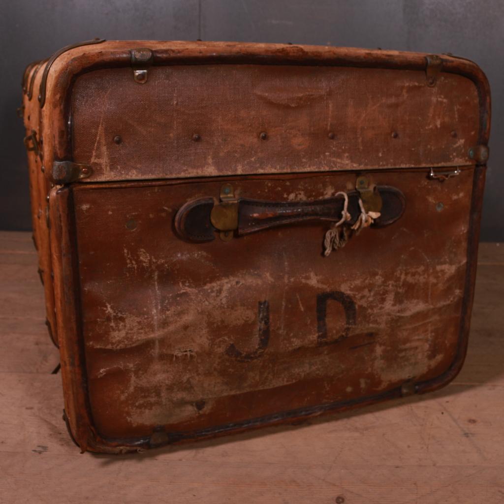 Banded Cabin Trunk In Good Condition For Sale In Leamington Spa, Warwickshire