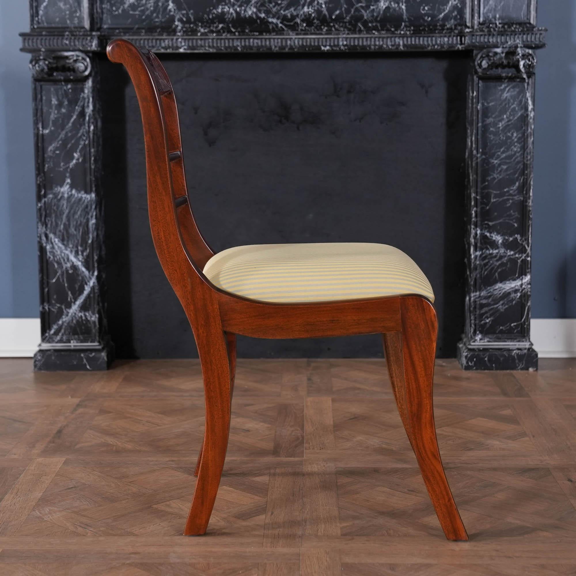 Sedie a fascia in mogano, set da 10 in vendita 3